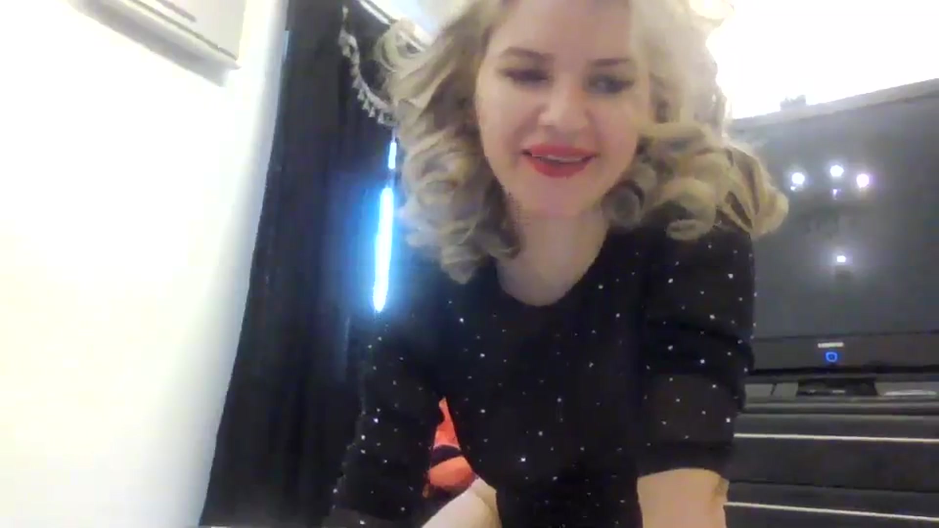 Gallery image thumbnail from Klarita_'s myfreecams stream on, 03/30/2025, 13:50 image 11 of 20