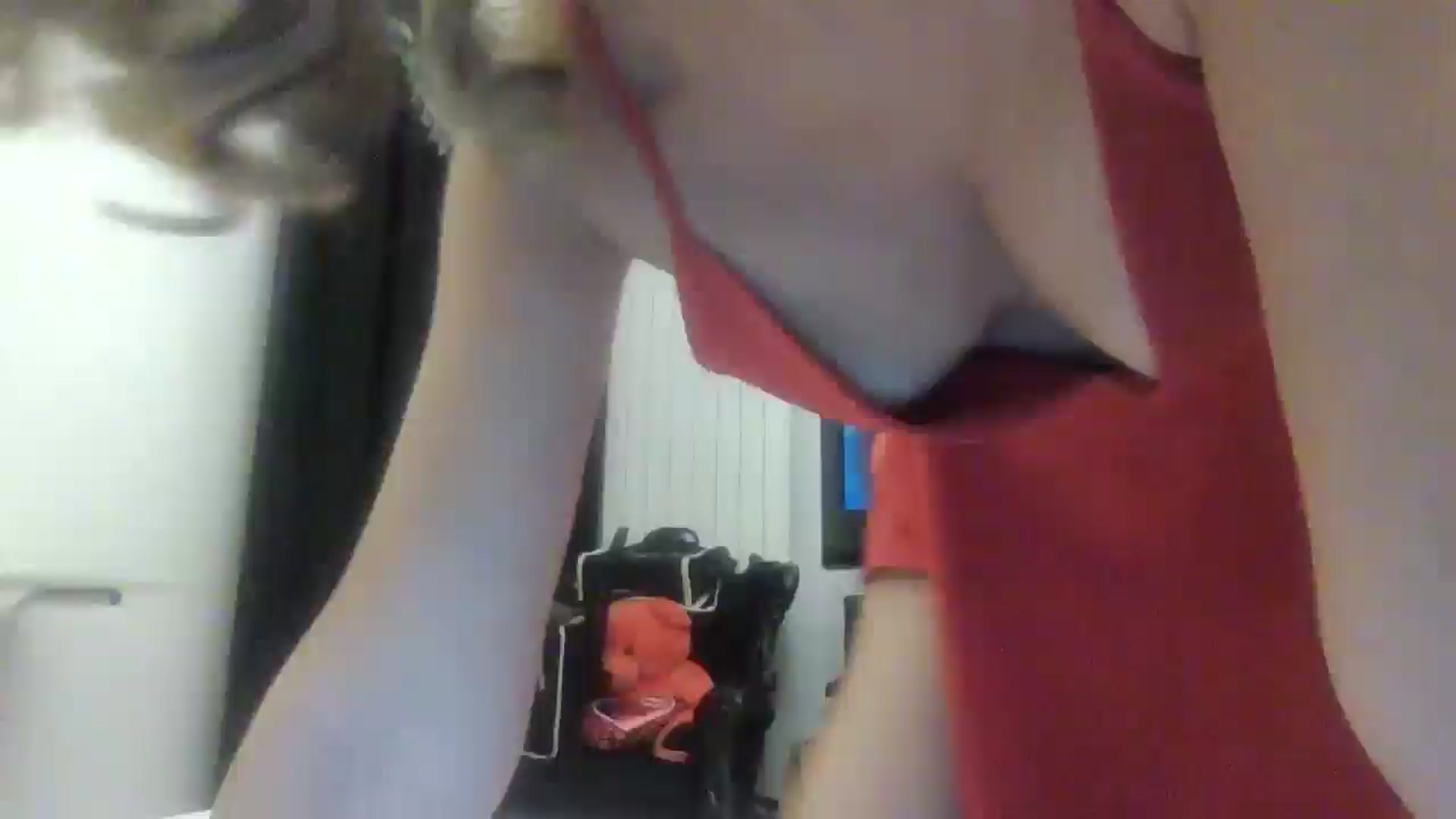 Gallery image thumbnail from Klarita_'s myfreecams stream on, 04/10/2025, 21:30 image 1 of 20
