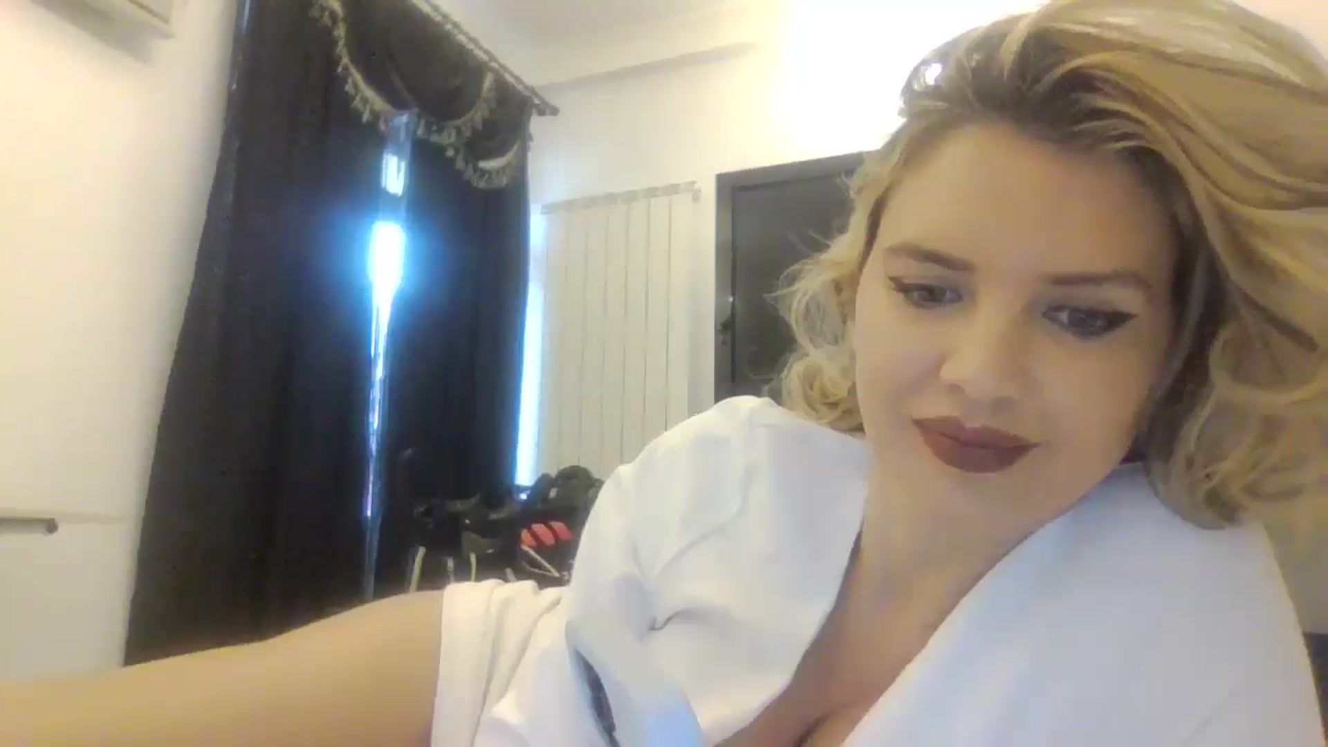 Gallery image thumbnail from Klarita_'s myfreecams stream on, 04/12/2025, 13:46 image 20 of 20