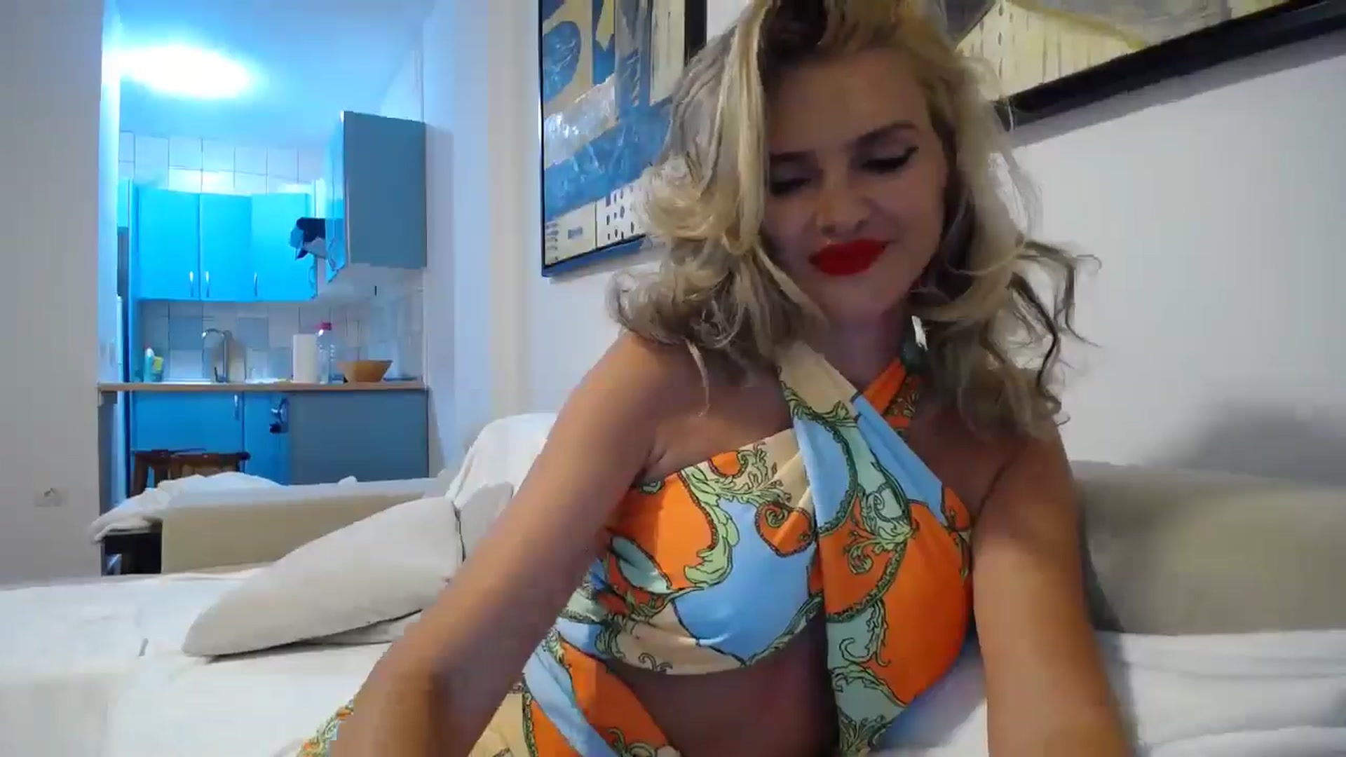 Gallery image thumbnail from Klarita_'s myfreecams stream on, 05/20/2025, 22:10 image 5 of 20