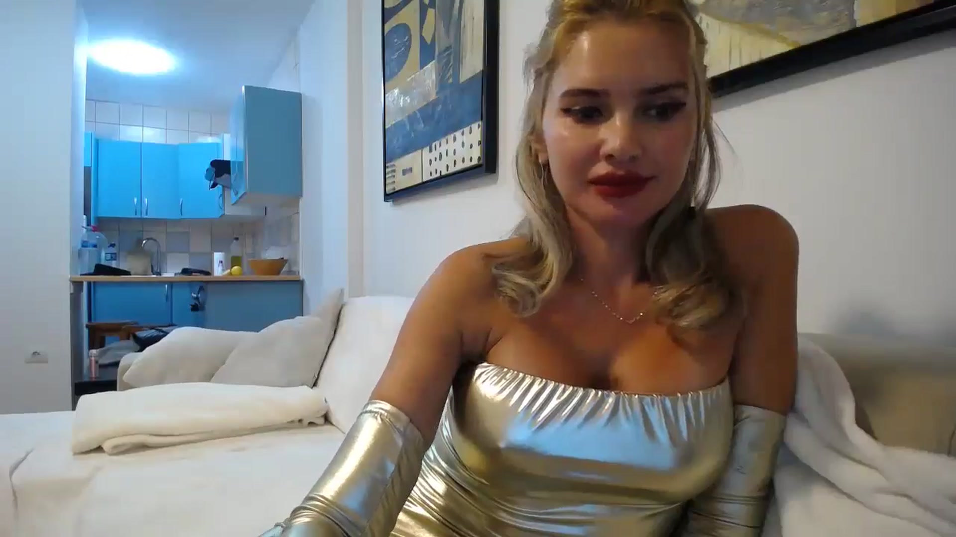 Gallery image thumbnail from Klarita_'s myfreecams stream on, 05/27/2025, 21:30 image 2 of 20