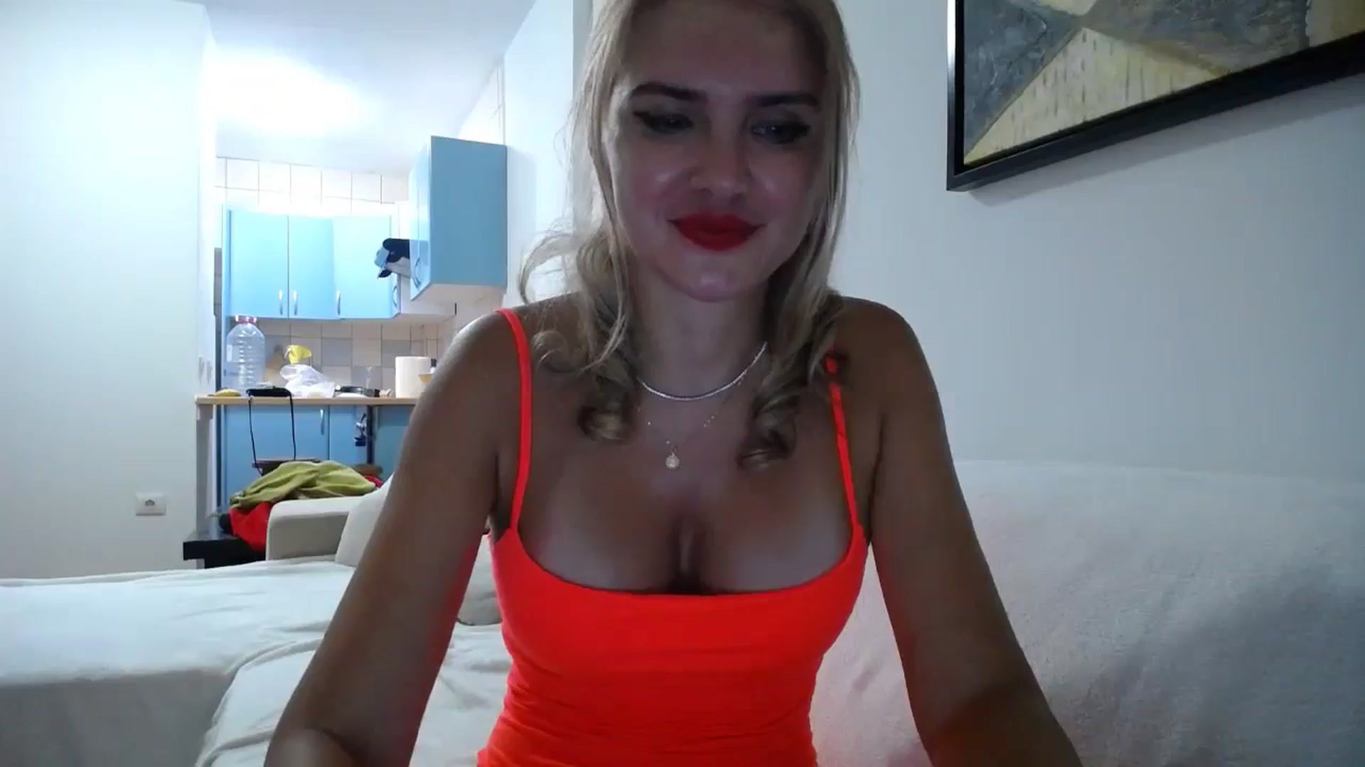 Gallery image thumbnail from Klarita_'s myfreecams stream on, 07/27/2025, 22:26 image 6 of 20