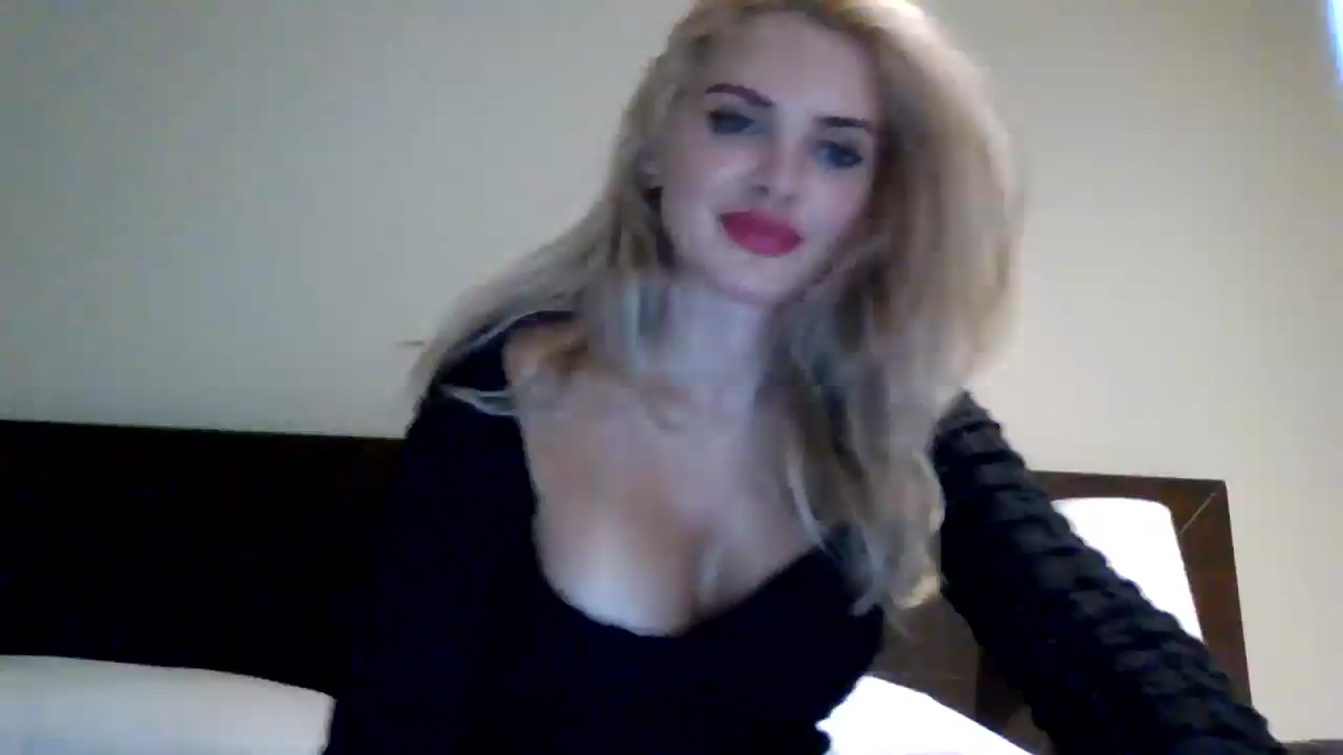 Gallery image thumbnail from Klarita_'s myfreecams stream on, 08/05/2025, 22:10 image 8 of 20