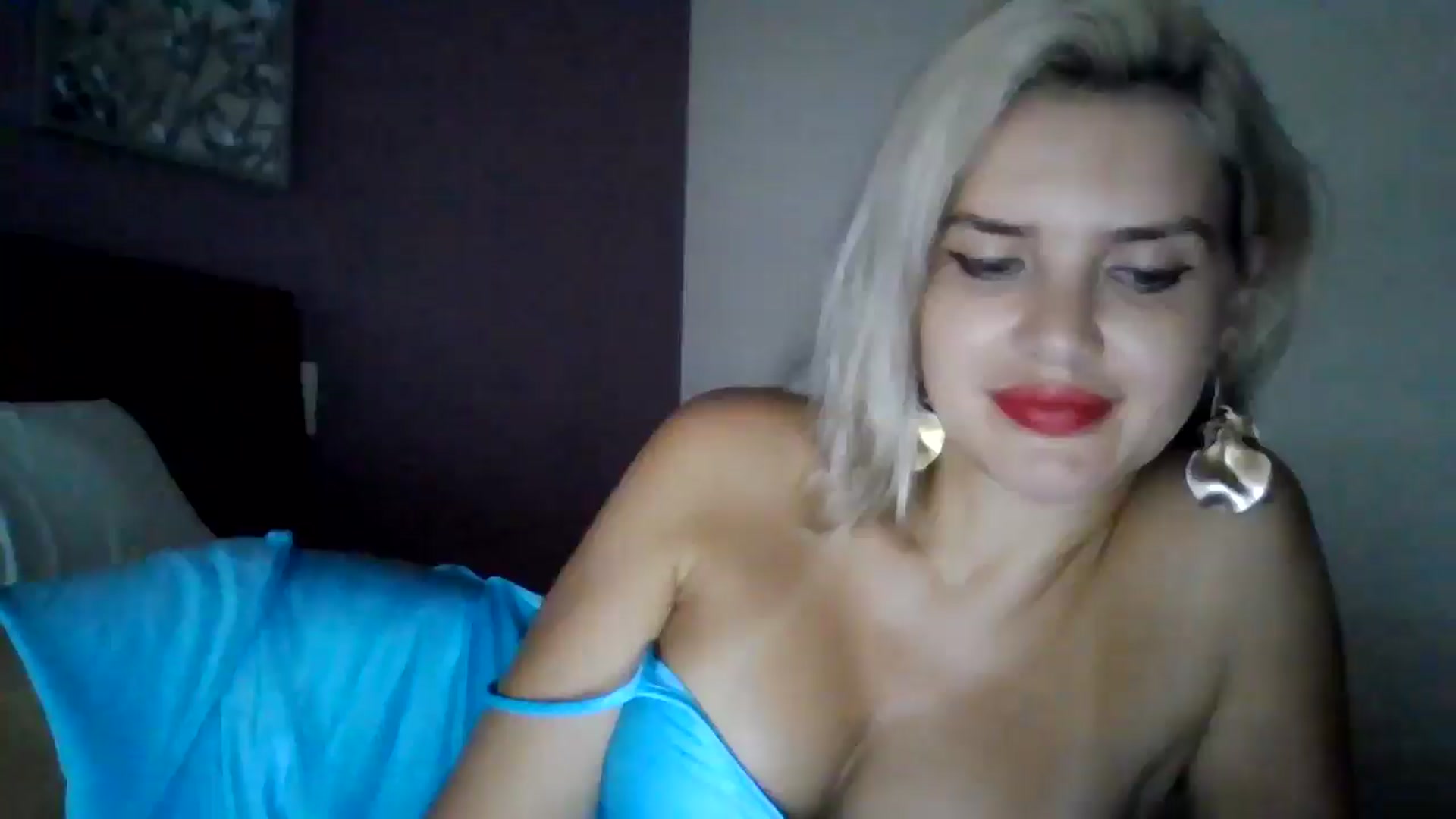 Gallery image thumbnail from Klarita_'s myfreecams stream on, 09/30/2025, 21:38 image 14 of 20