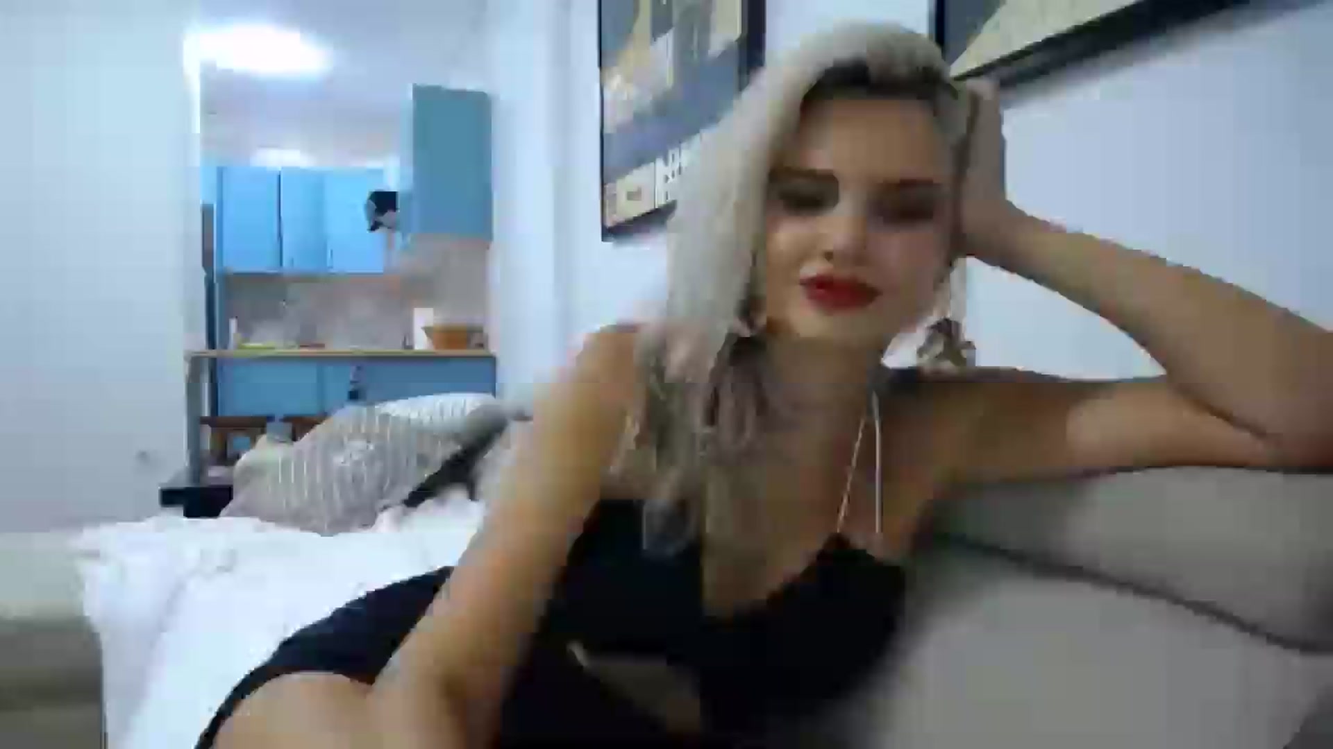 Gallery image thumbnail from Klarita_'s myfreecams stream on, 10/05/2025, 23:47 image 8 of 20