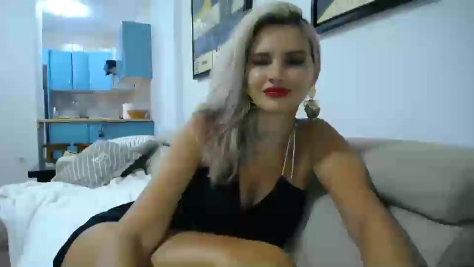 Gallery image thumbnail from Klarita_'s myfreecams stream on, 10/05/2025, 23:47 image 11 of 20