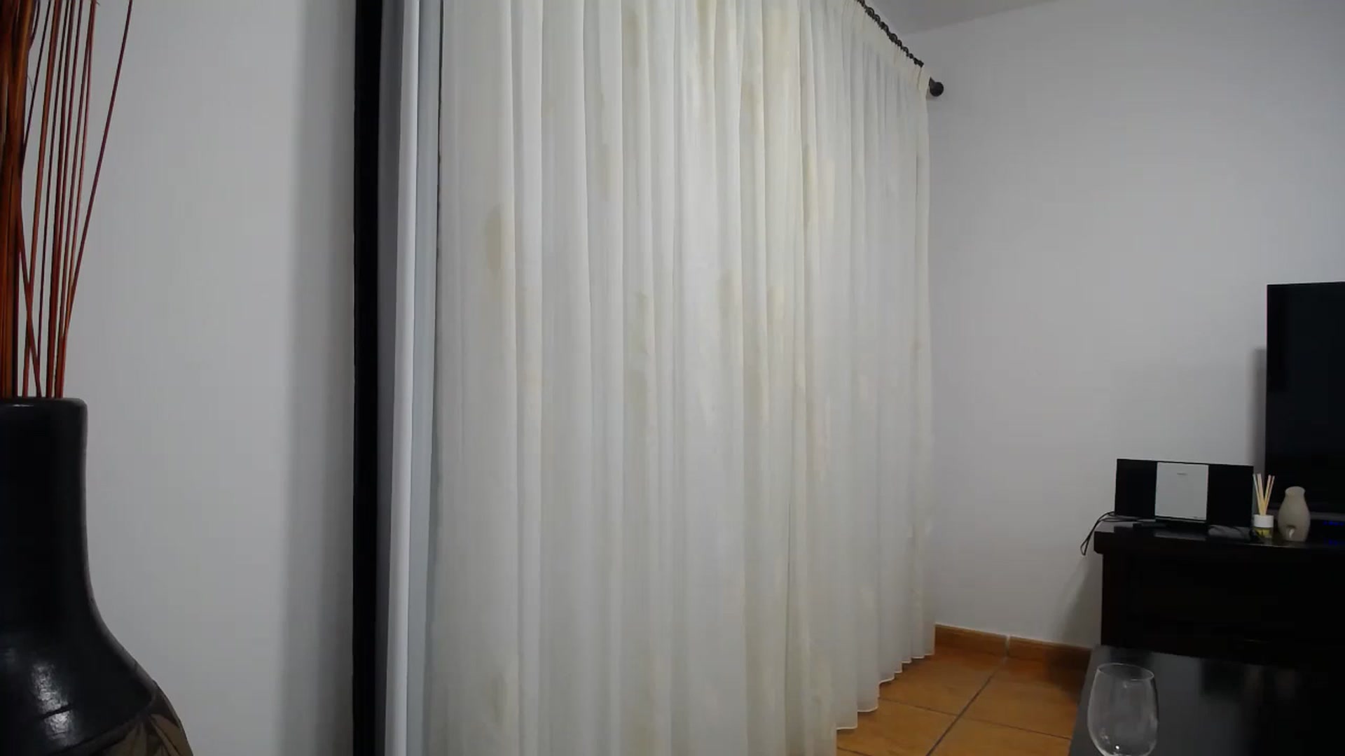 Gallery image thumbnail from Klarita_'s myfreecams stream on, 10/19/2025, 23:50 image 7 of 20