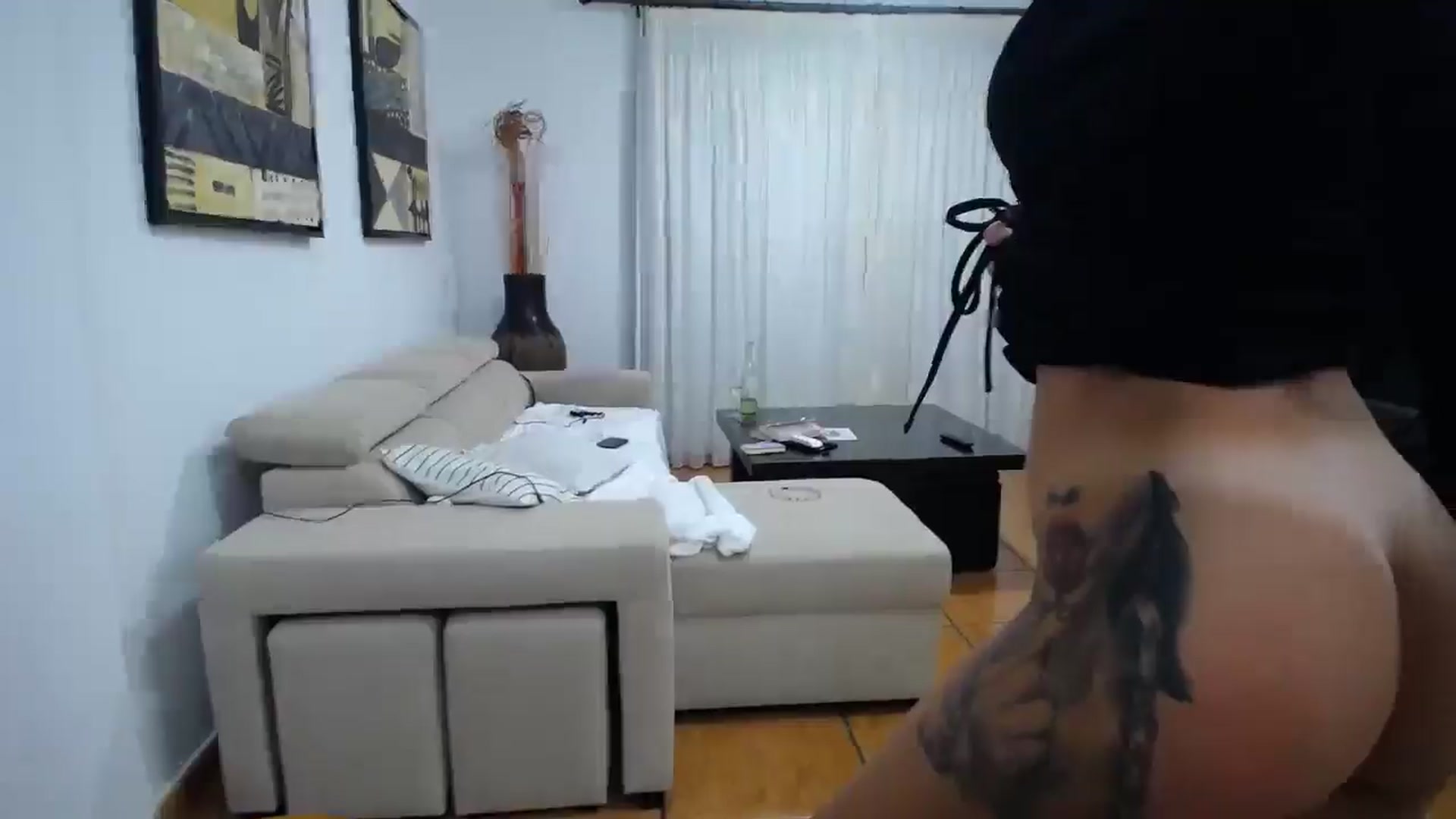 Gallery image thumbnail from Klarita_'s myfreecams stream on, 10/20/2025, 02:00 image 16 of 20