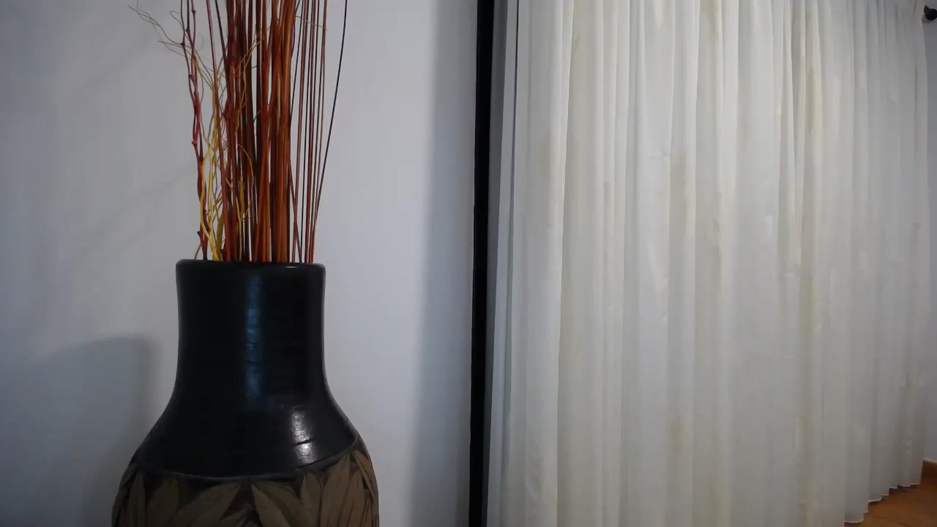 Gallery image thumbnail from Klarita_'s myfreecams stream on, 10/21/2025, 21:13 image 1 of 20