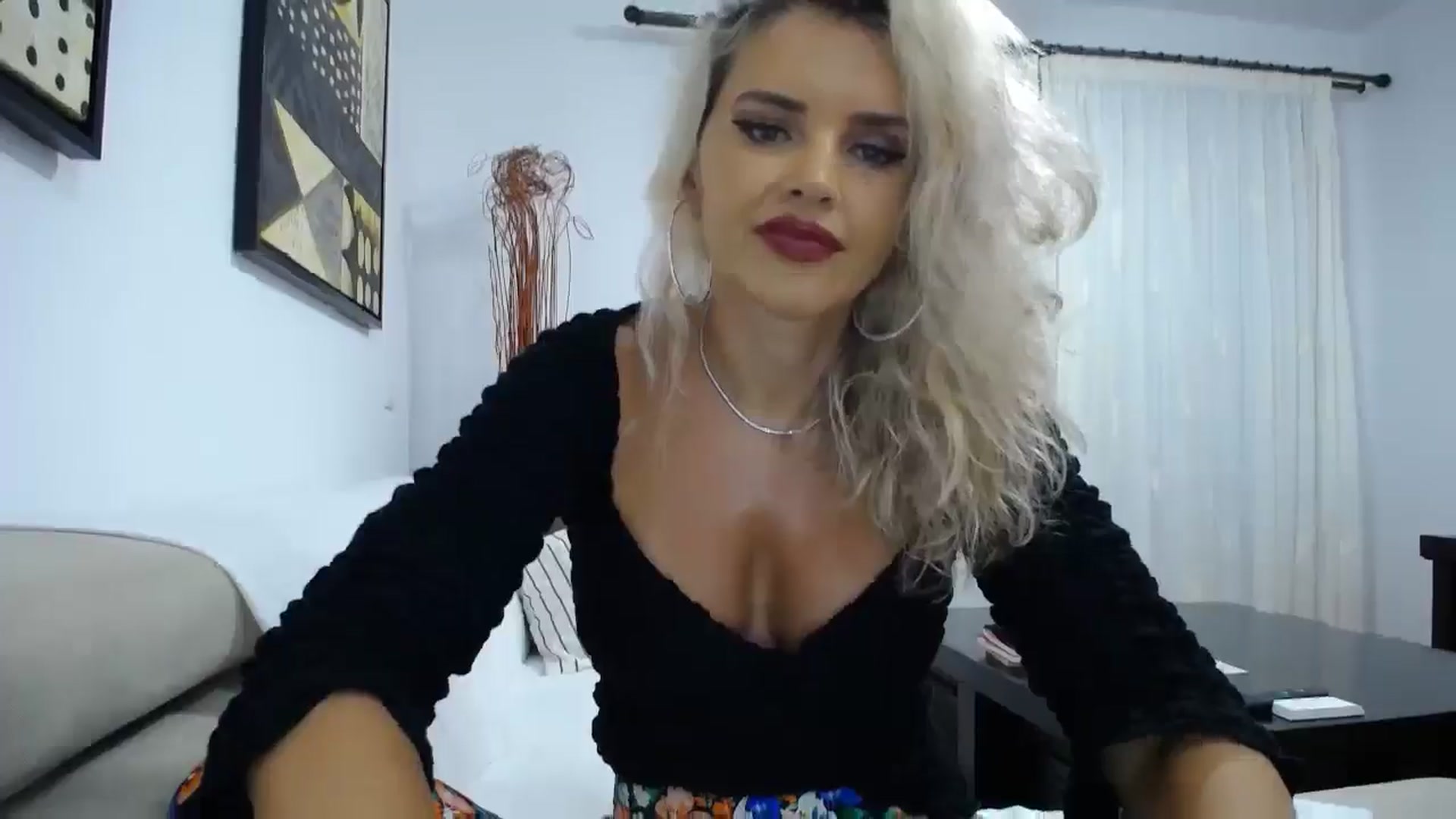 Gallery image thumbnail from Klarita_'s myfreecams stream on, 10/22/2025, 23:32 image 4 of 20