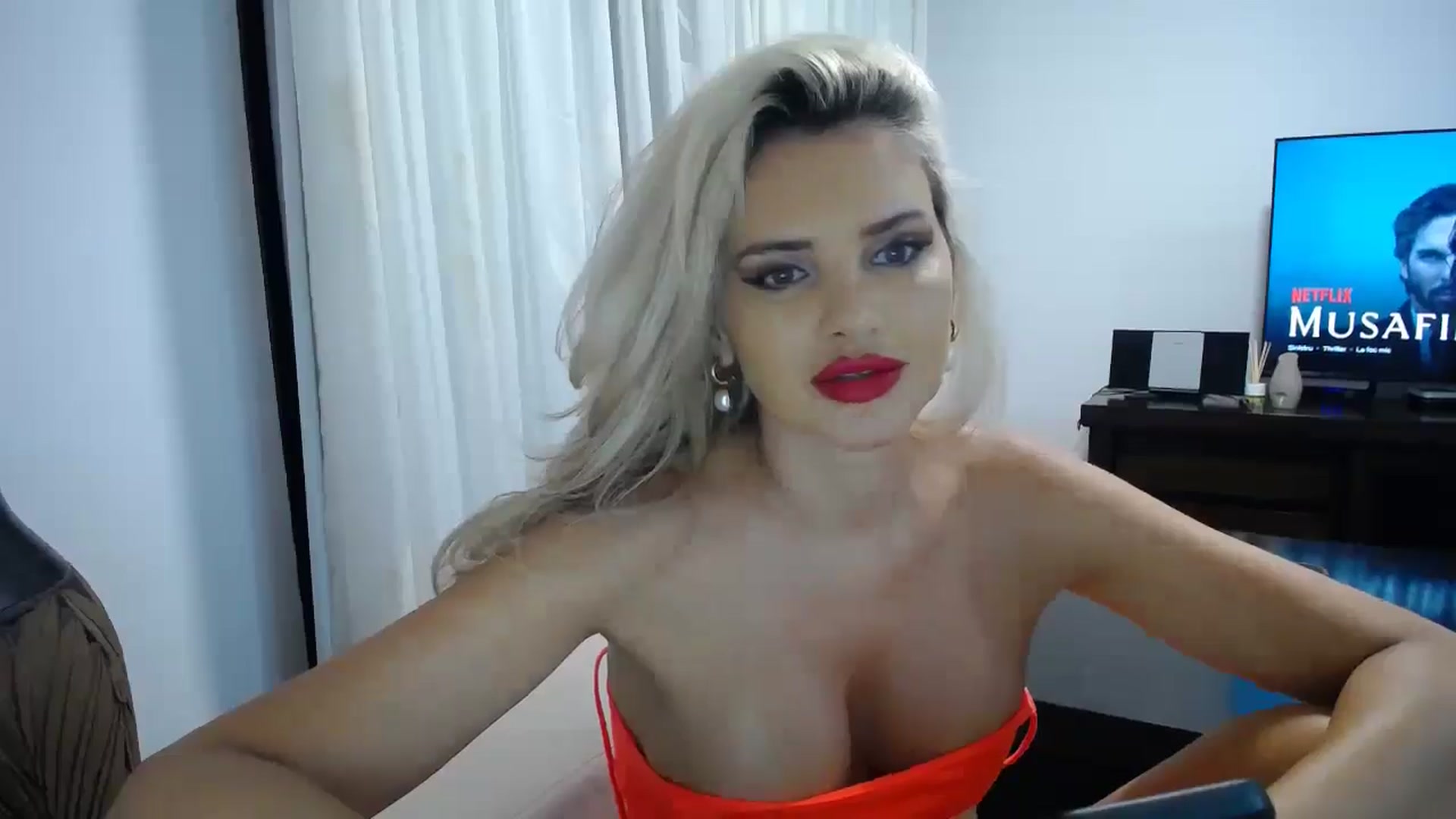 Gallery image thumbnail from Klarita_'s myfreecams stream on, 10/26/2025, 20:57 image 5 of 20
