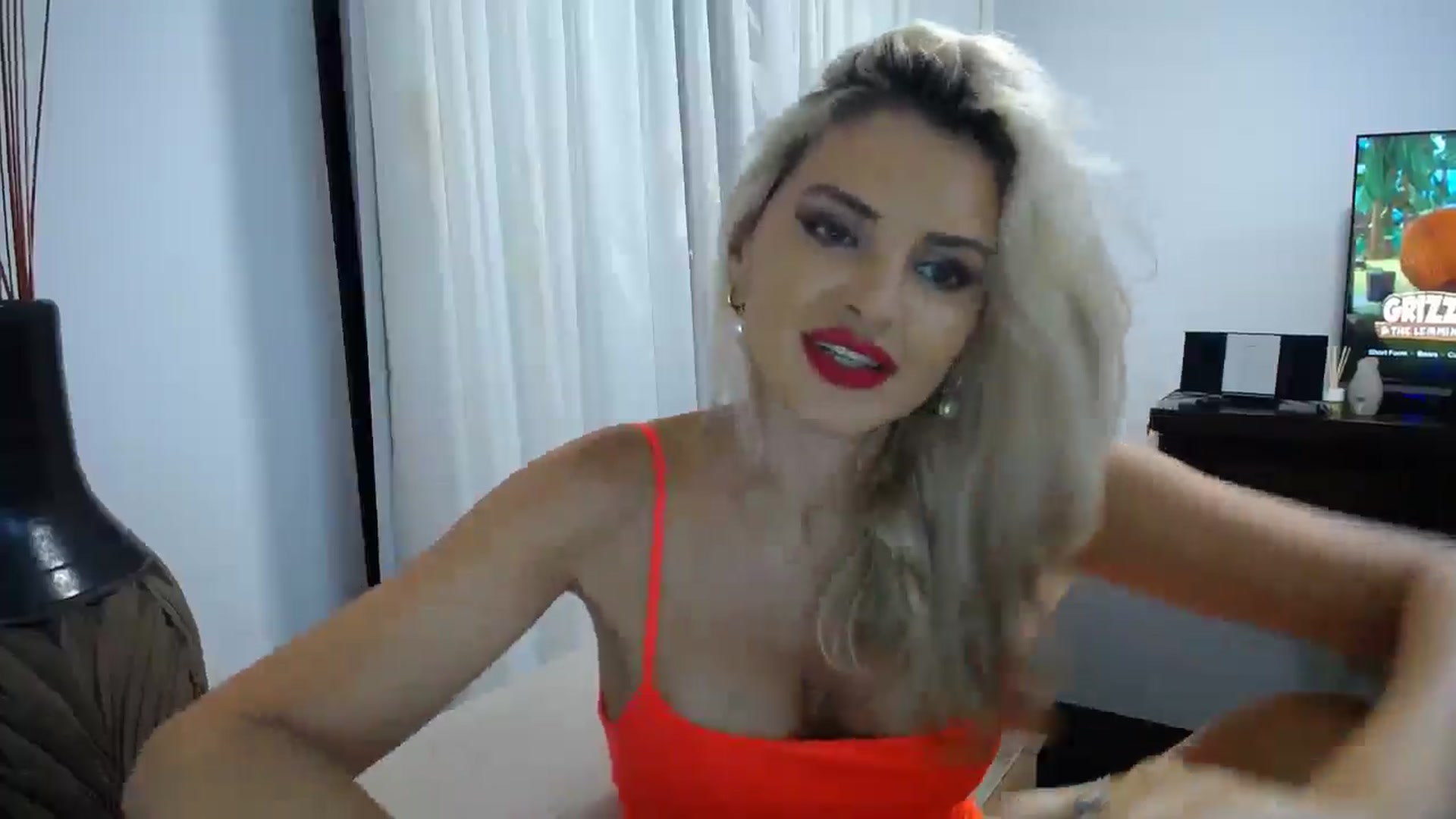 Gallery image thumbnail from Klarita_'s myfreecams stream on, 10/26/2025, 20:57 image 20 of 20