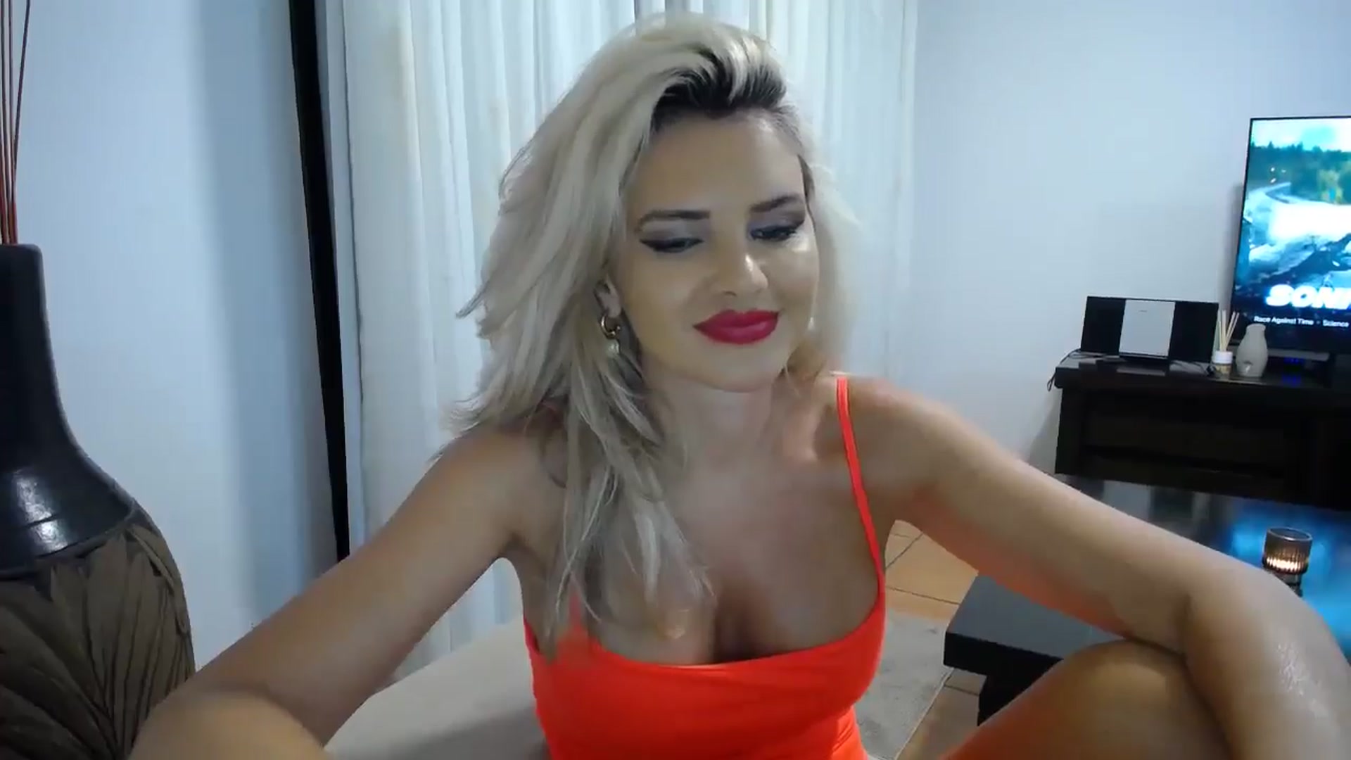 Gallery image thumbnail from Klarita_'s myfreecams stream on, 10/26/2025, 21:59 image 7 of 20