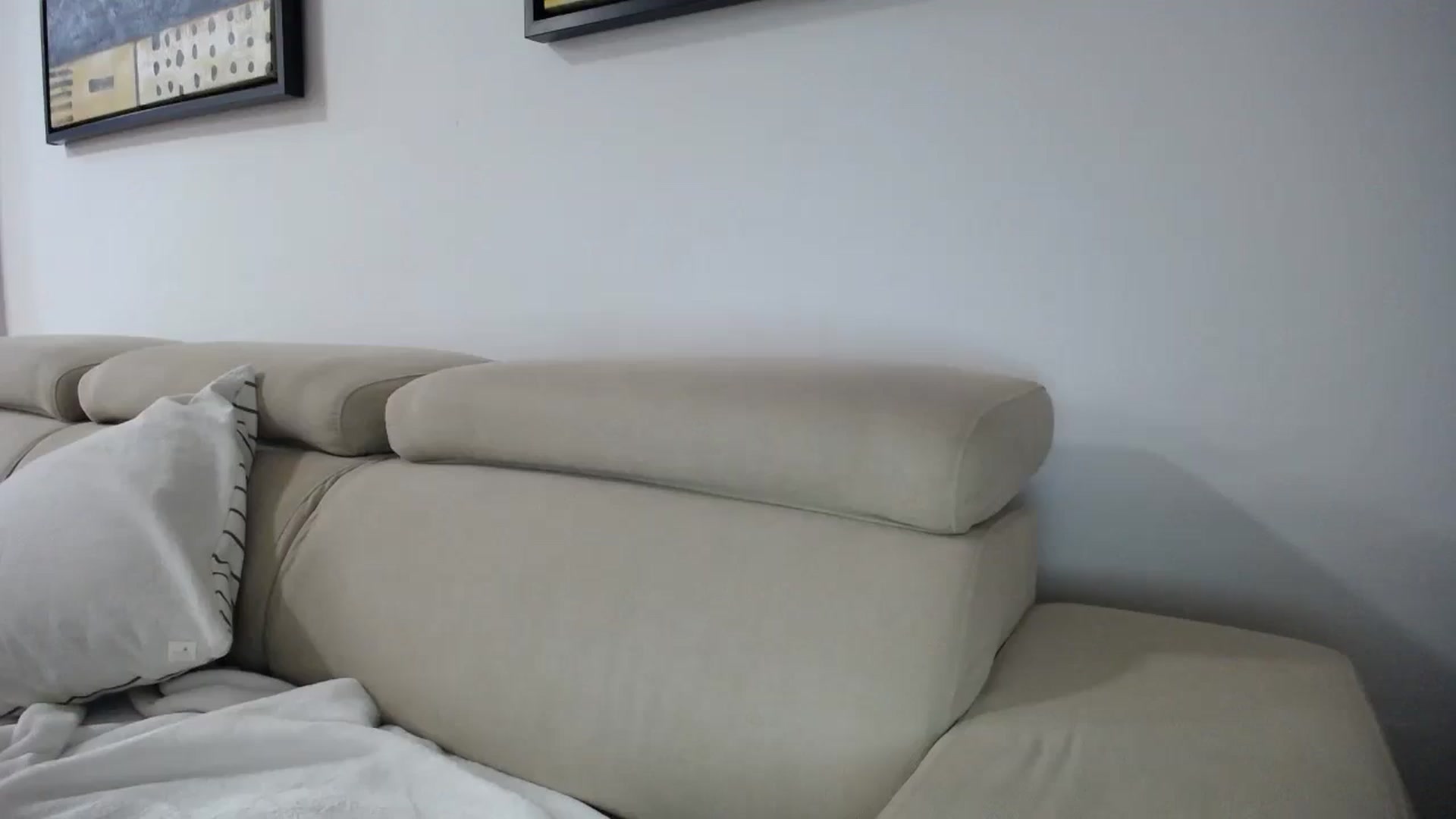 Gallery image thumbnail from Klarita_'s myfreecams stream on, 10/30/2025, 24:44 image 20 of 20