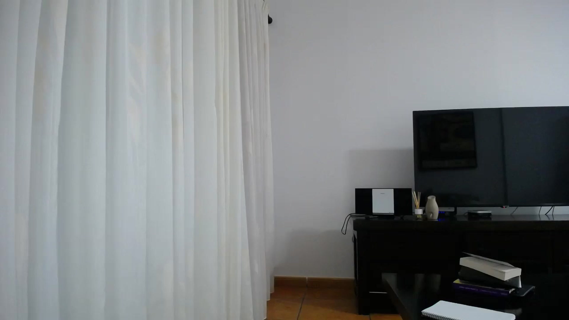 Gallery image thumbnail from Klarita_'s myfreecams stream on, 11/03/2025, 21:29 image 11 of 20