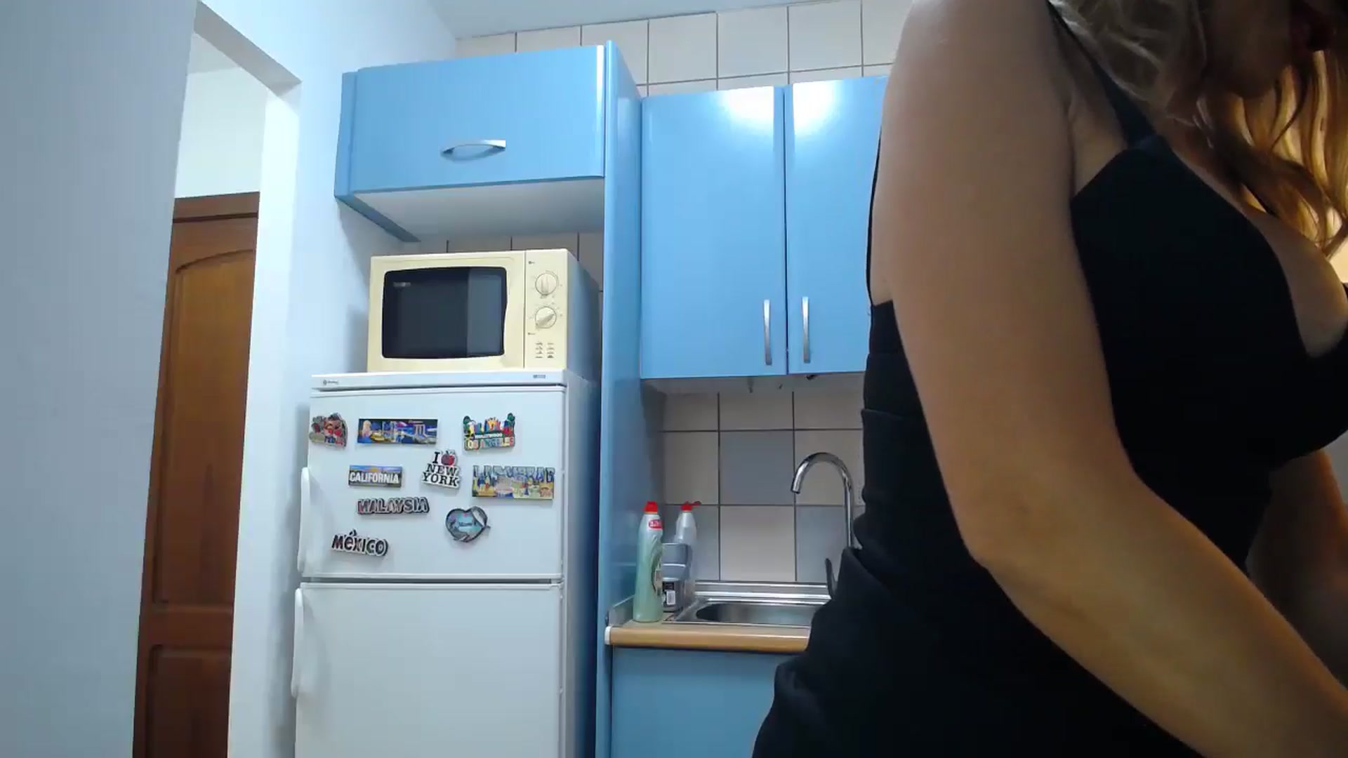 Gallery image thumbnail from Klarita_'s myfreecams stream on, 11/10/2025, 24:56 image 9 of 20
