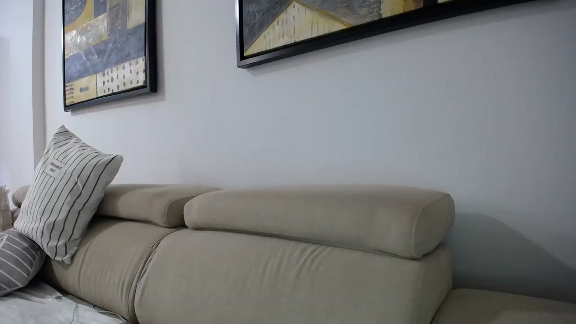 Gallery image thumbnail from Klarita_'s myfreecams stream on, 11/10/2025, 22:49 image 19 of 20
