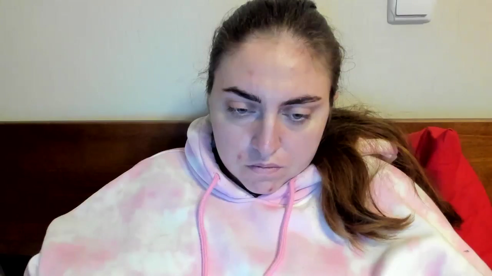 Gallery image thumbnail from Klassy_Holls's myfreecams stream on, 01/01/2024, 13:59 image 13 of 20