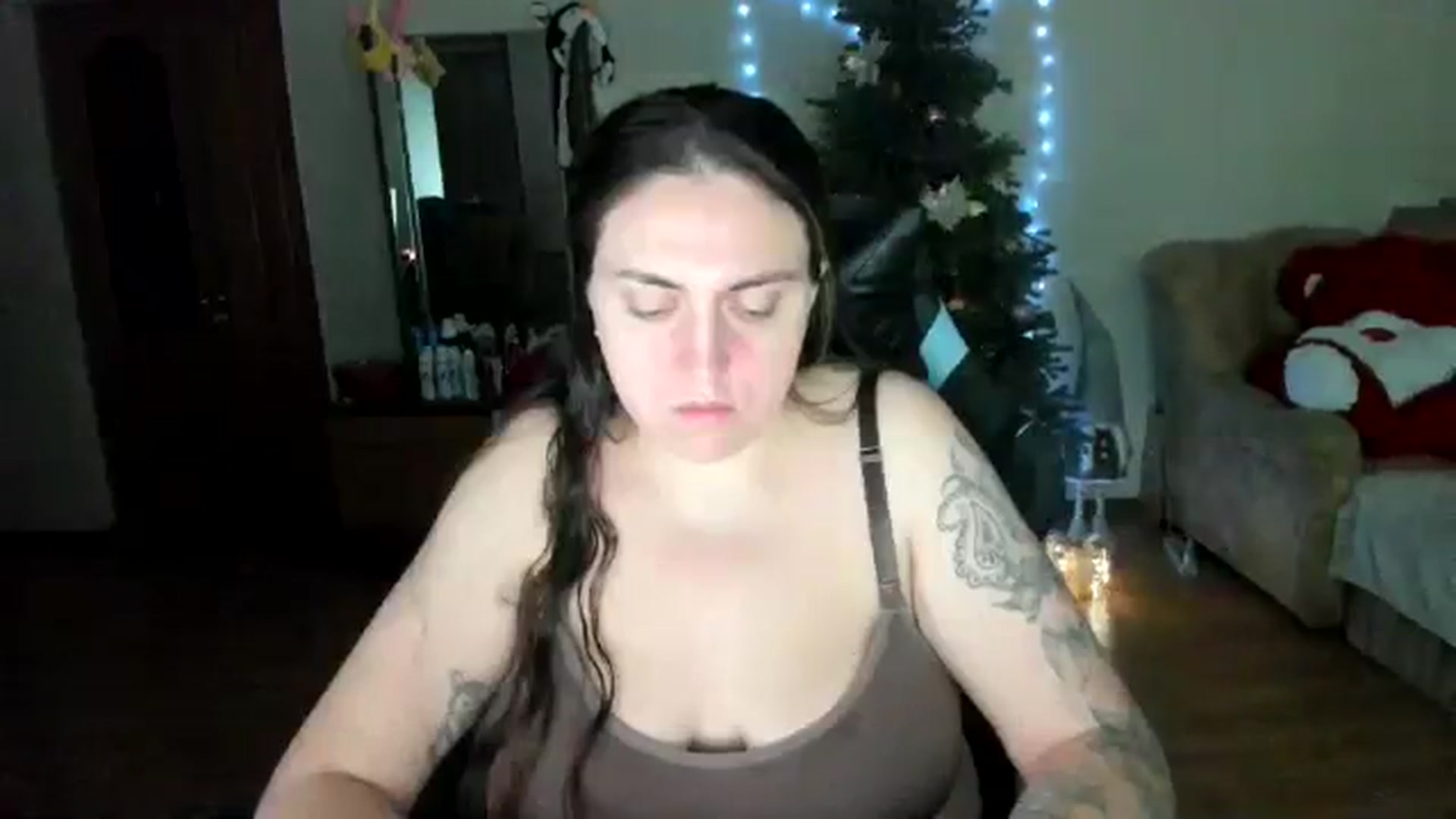 Gallery image thumbnail from Klassy_Holls's myfreecams stream on, 12/25/2025, 19:00 image 14 of 20