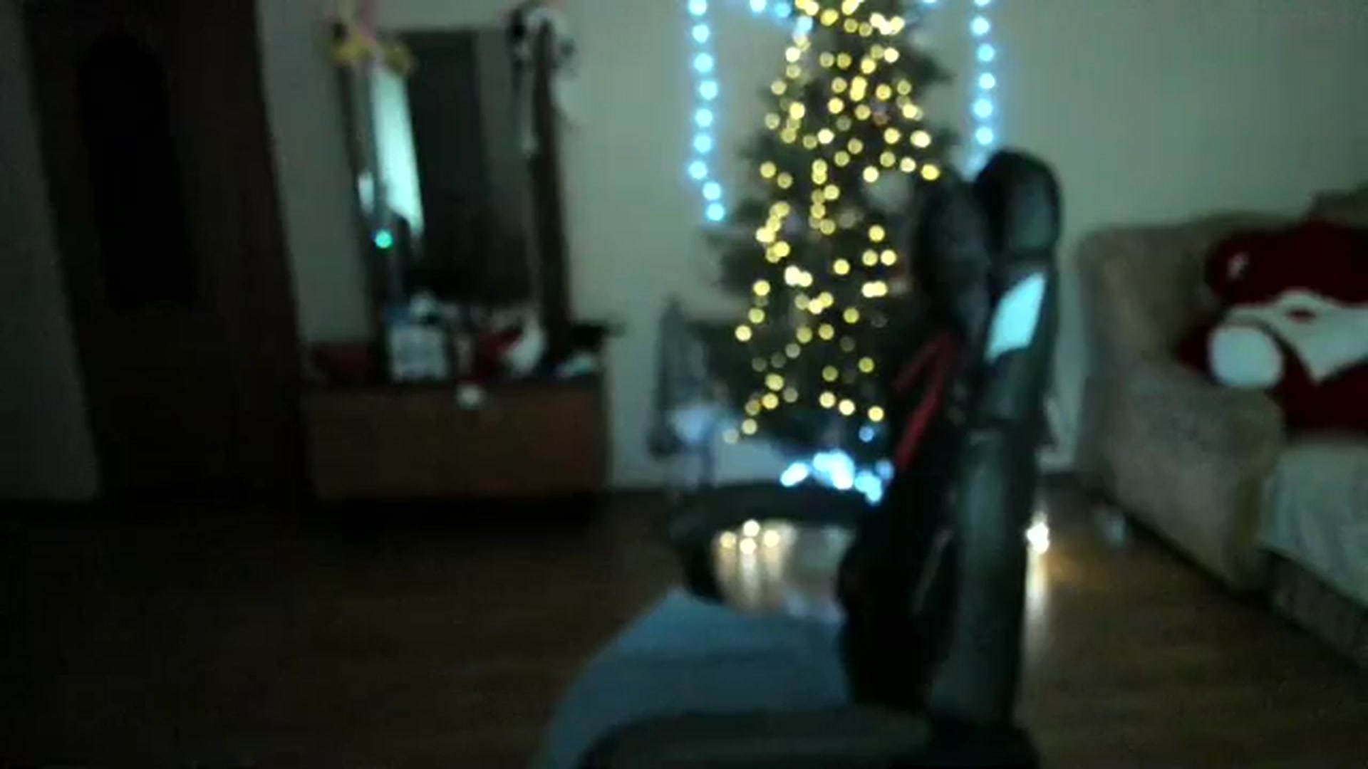 Gallery image thumbnail from Klassy_Holls's myfreecams stream on, 12/25/2025, 19:00 image 3 of 20