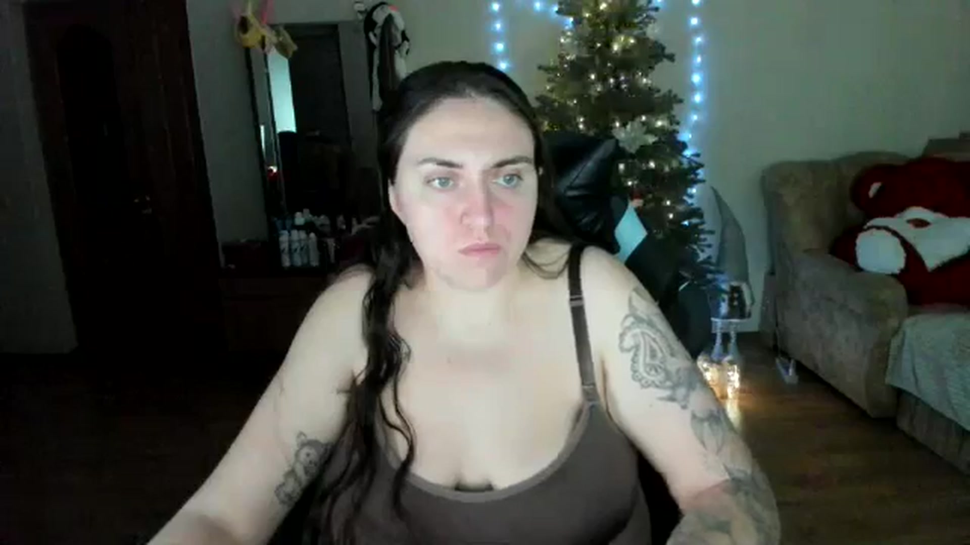 Gallery image thumbnail from Klassy_Holls's myfreecams stream on, 12/25/2025, 19:00 image 11 of 20