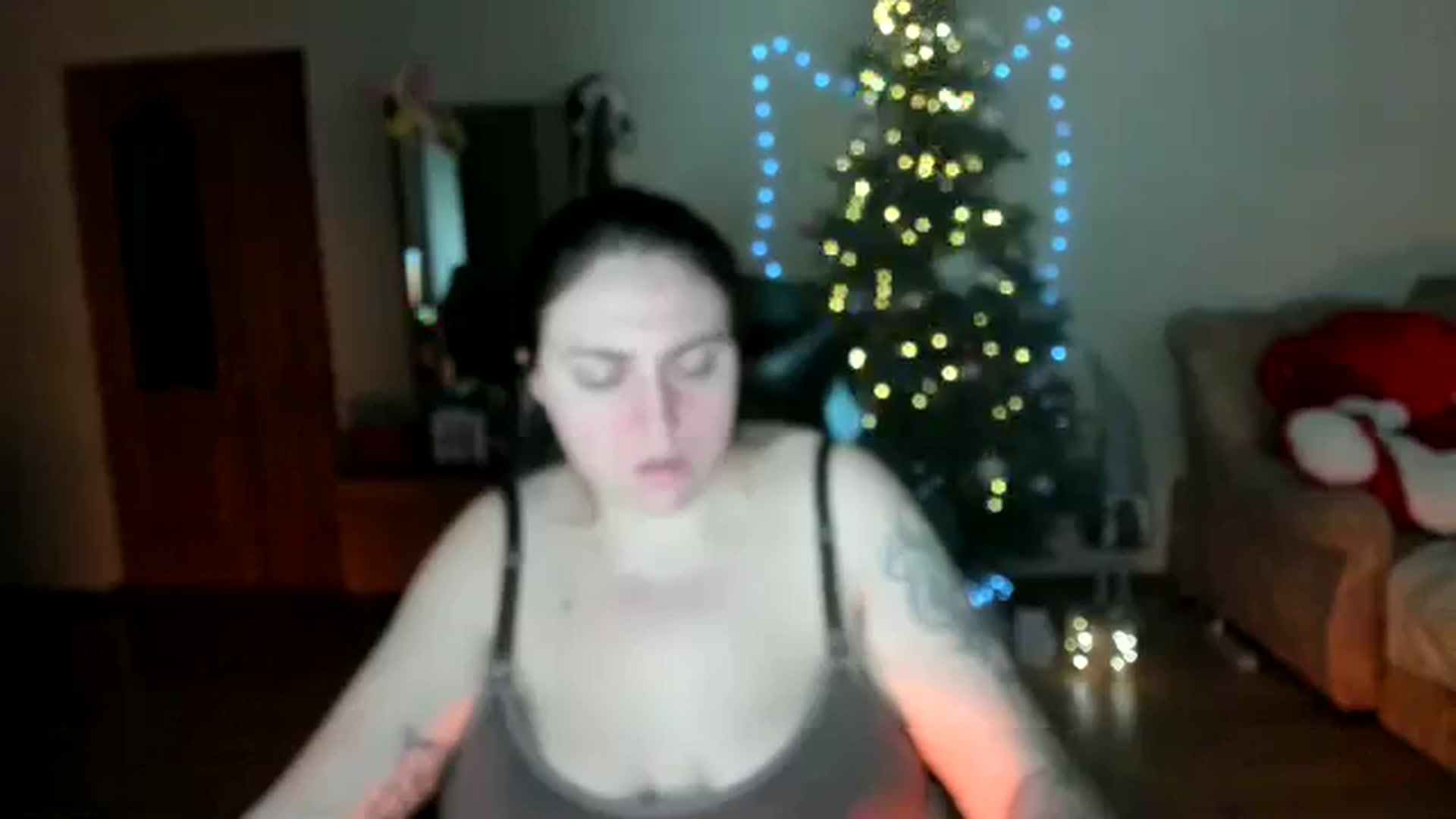 Gallery image thumbnail from Klassy_Holls's myfreecams stream on, 12/27/2025, 15:10 image 14 of 20