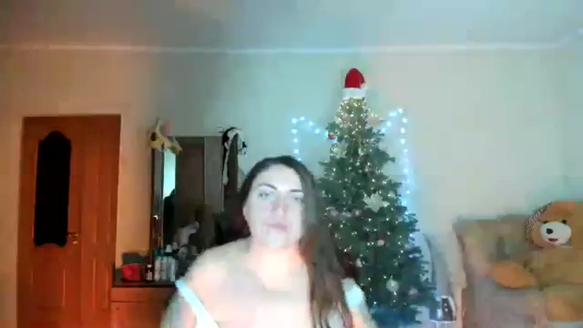 Gallery image thumbnail from Klassy_Holls's myfreecams stream on, 12/31/2025, 19:36 image 12 of 20