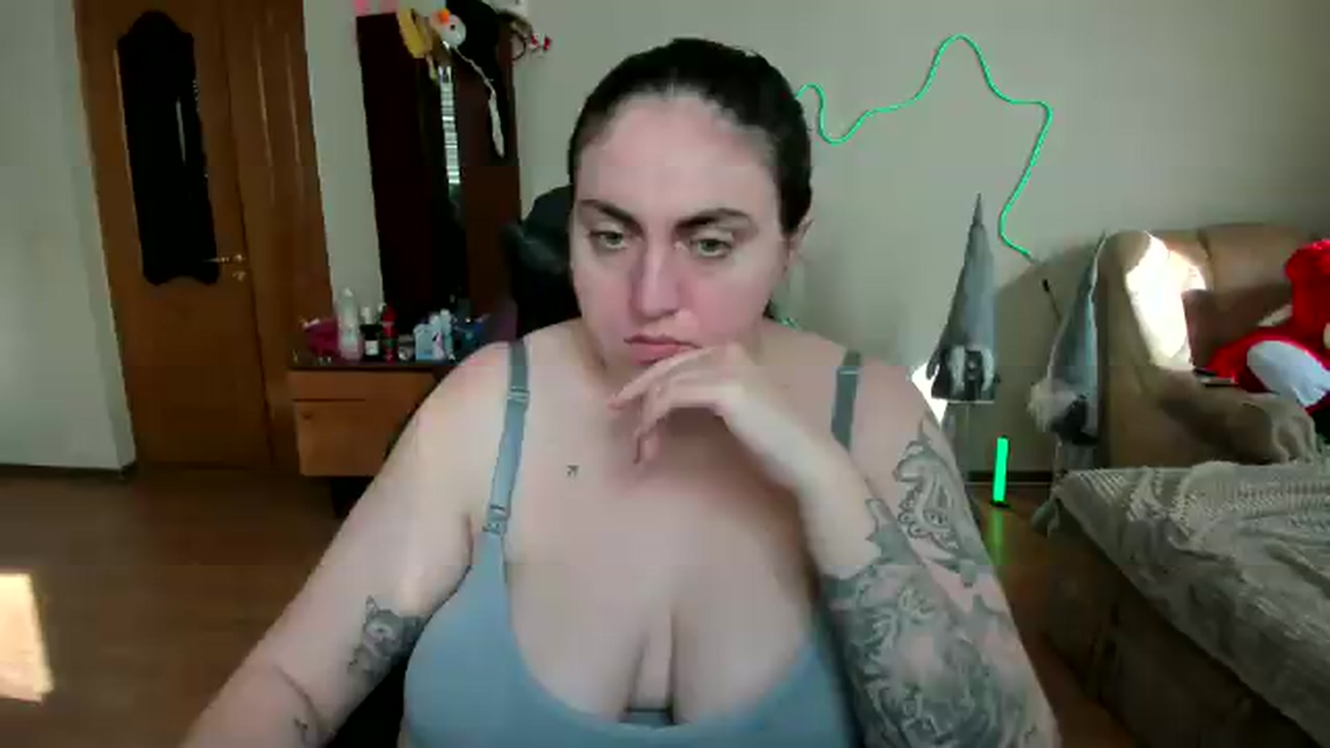 Gallery image thumbnail from Klassy_Holls's myfreecams stream on, 03/09/2026, 12:33 image 1 of 20