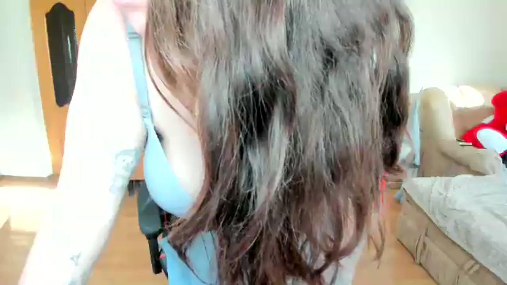 Gallery image thumbnail from Klassy_Holls's myfreecams stream on, 03/09/2026, 12:33 image 18 of 20