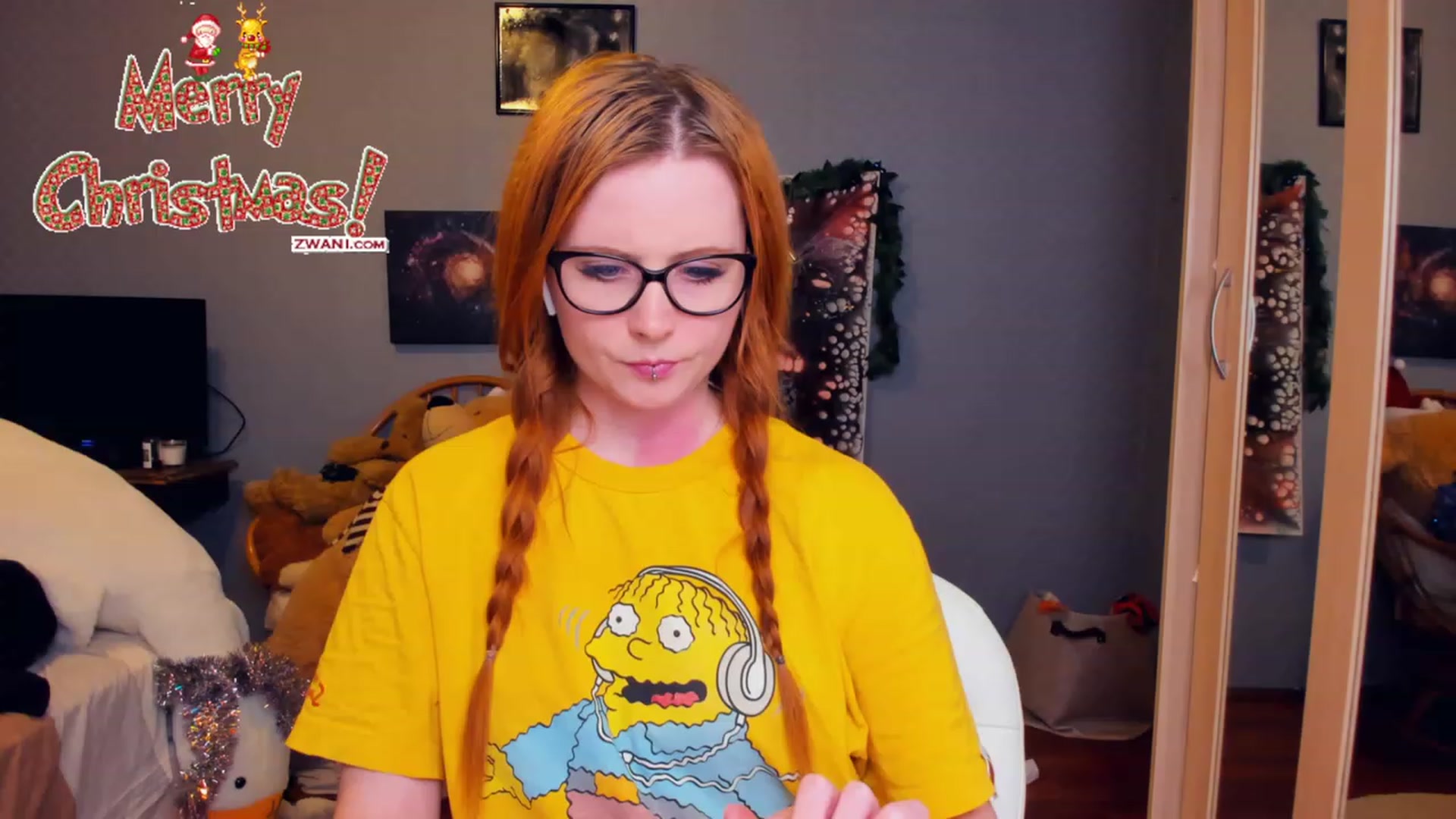 Gallery image thumbnail from Klementina666's myfreecams stream on, 12/25/2022, 23:53 image 14 of 20