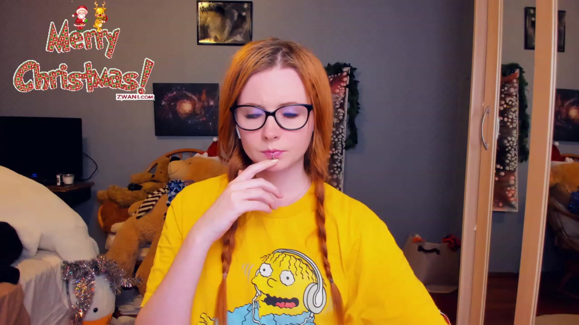 Gallery image thumbnail from Klementina666's myfreecams stream on, 12/25/2022, 23:53 image 3 of 20