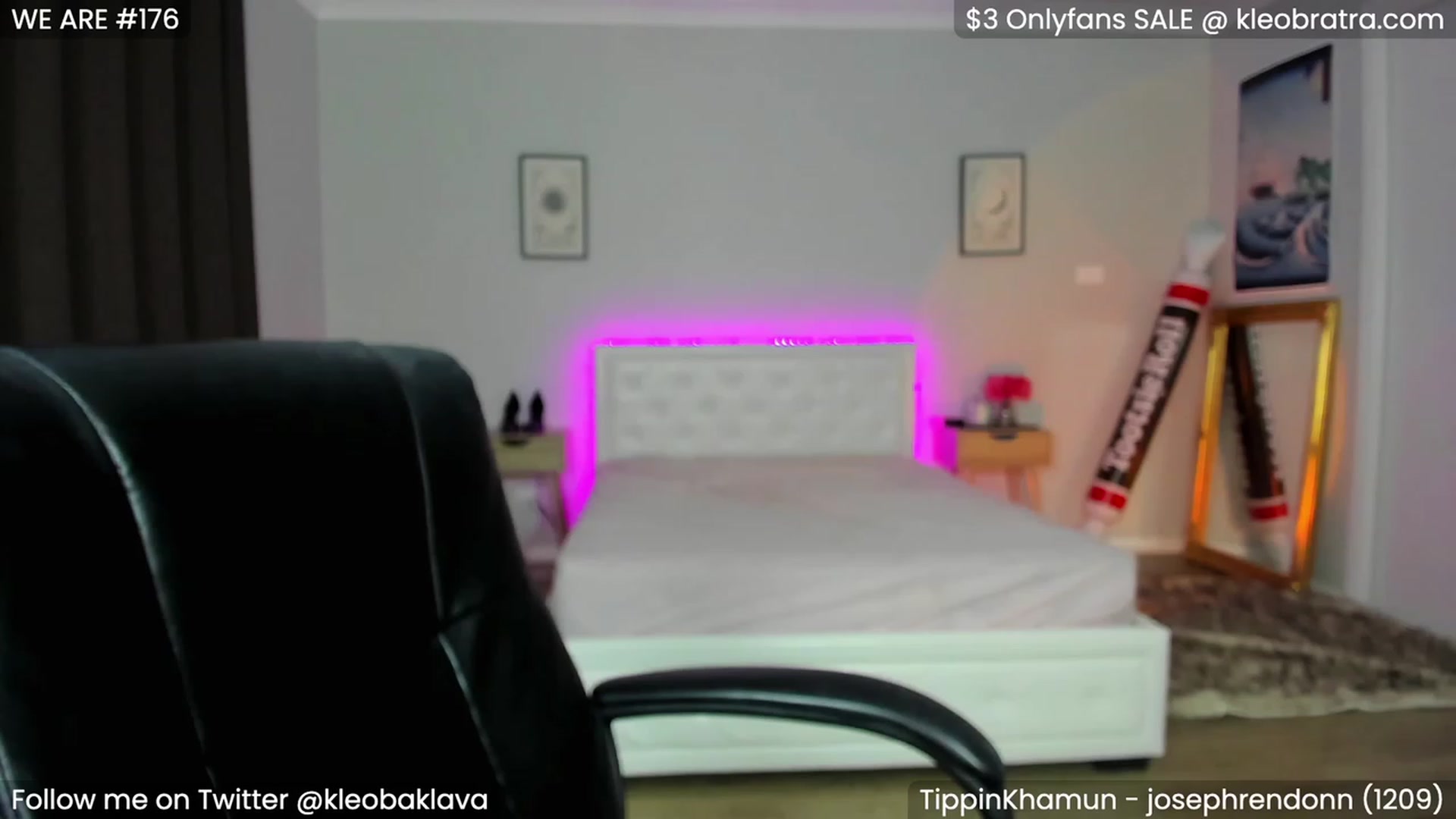 Gallery image thumbnail from KleoBratra's myfreecams stream on, 11/26/2022, 13:31 image 10 of 20