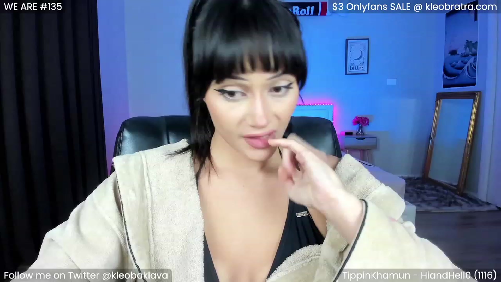 Gallery image thumbnail from KleoBratra's myfreecams stream on, 12/04/2022, 18:17 image 1 of 20