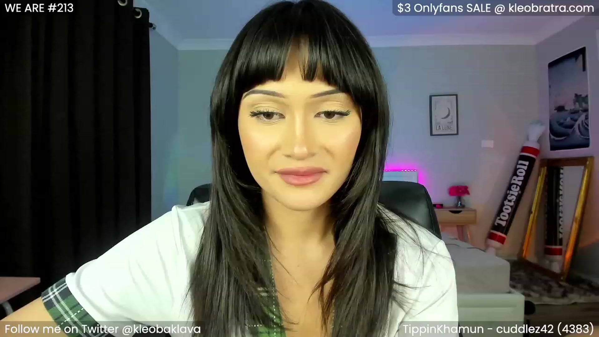 Gallery image thumbnail from KleoBratra's myfreecams stream on, 12/16/2022, 08:57 image 12 of 20
