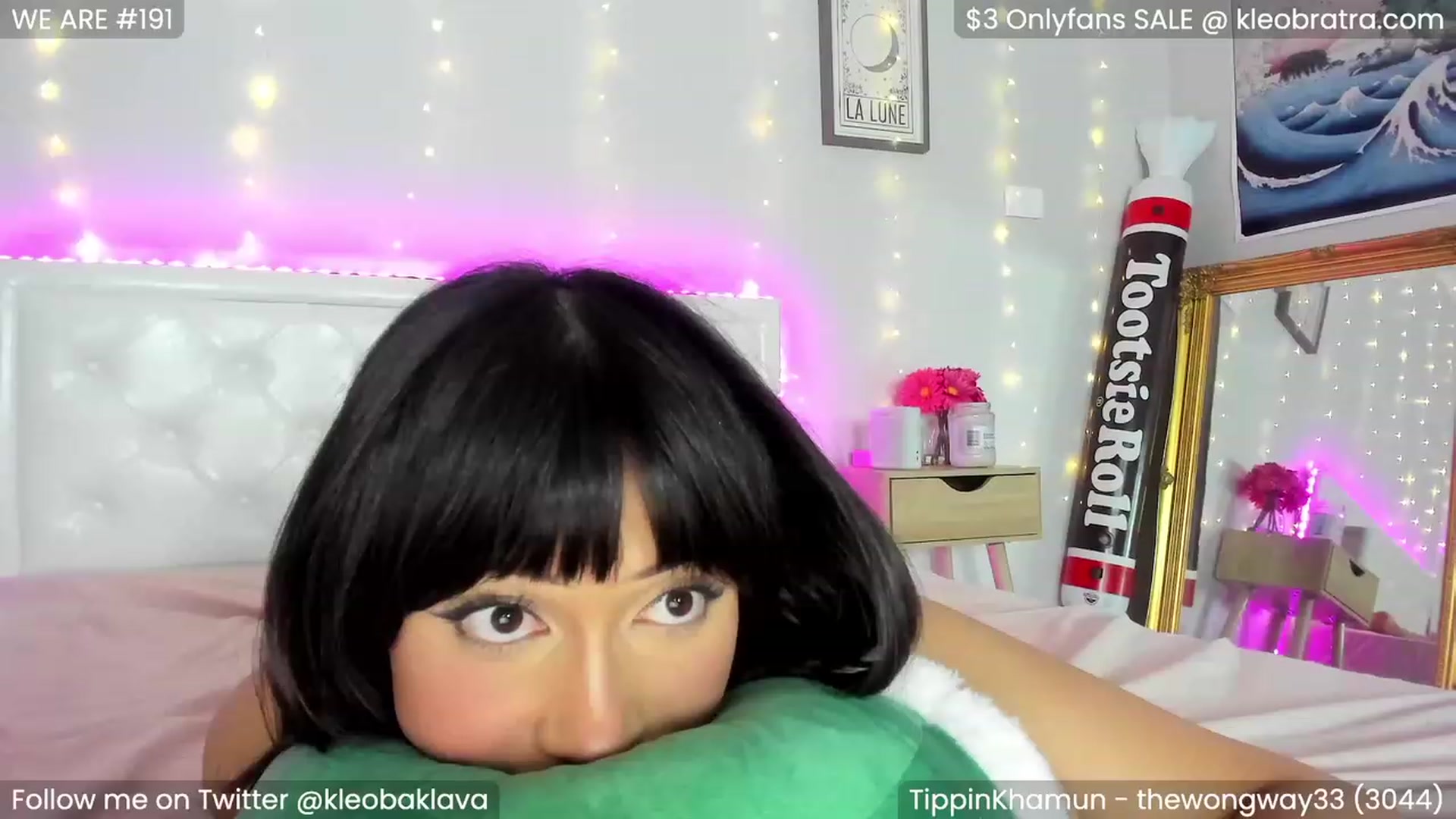 Gallery image thumbnail from KleoBratra's myfreecams stream on, 12/20/2022, 12:03 image 14 of 20
