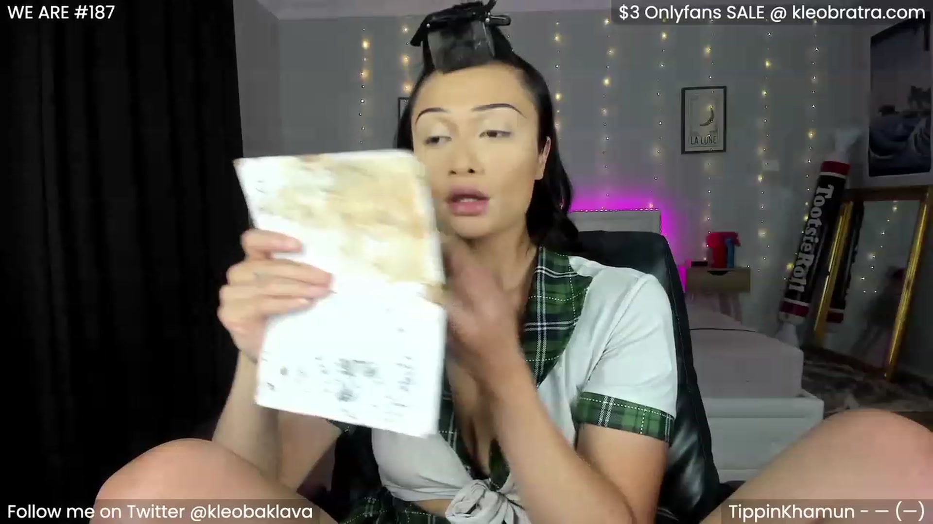 Gallery image thumbnail from KleoBratra's myfreecams stream on, 12/23/2022, 11:55 image 6 of 20
