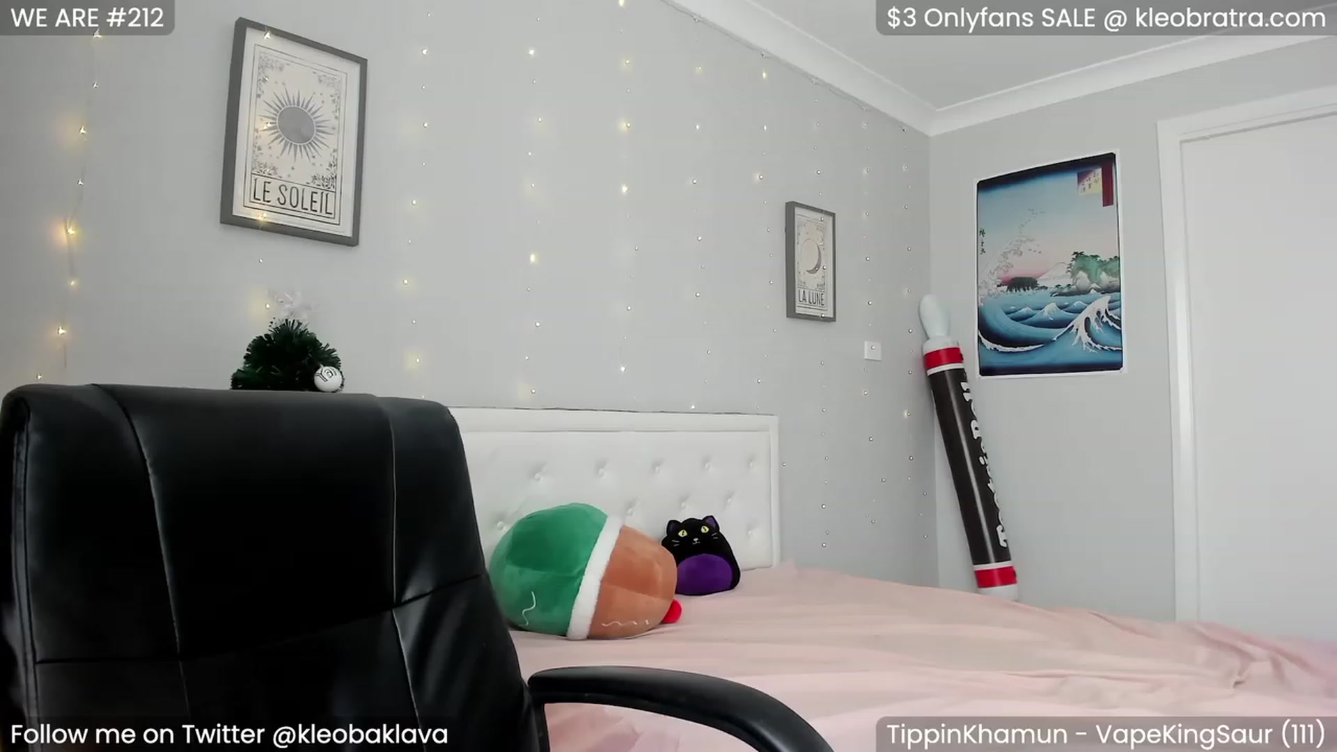 Gallery image thumbnail from KleoBratra's myfreecams stream on, 12/25/2022, 01:40 image 11 of 20