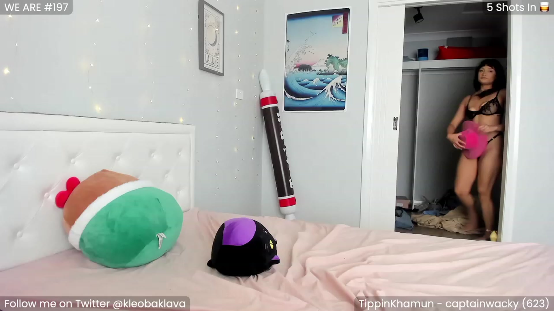 Gallery image thumbnail from KleoBratra's myfreecams stream on, 12/25/2022, 04:54 image 13 of 20