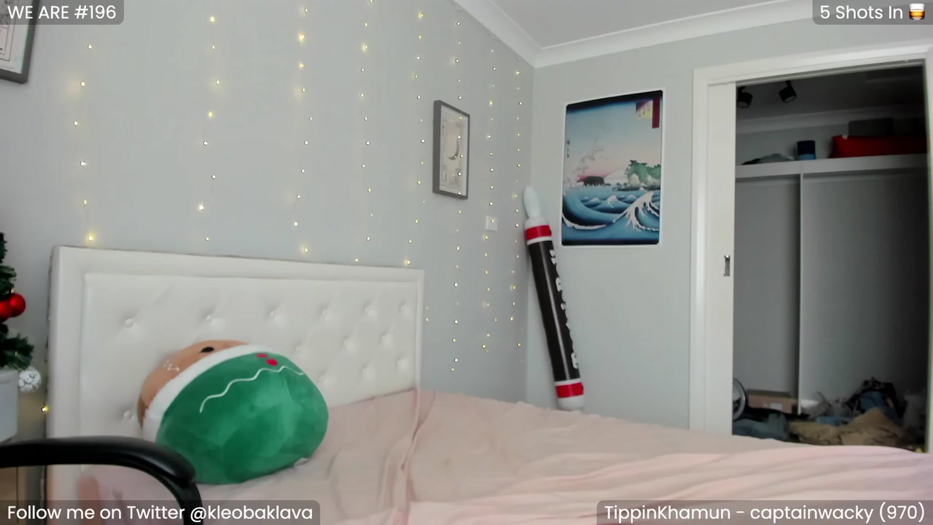 Gallery image thumbnail from KleoBratra's myfreecams stream on, 12/25/2022, 04:54 image 16 of 20