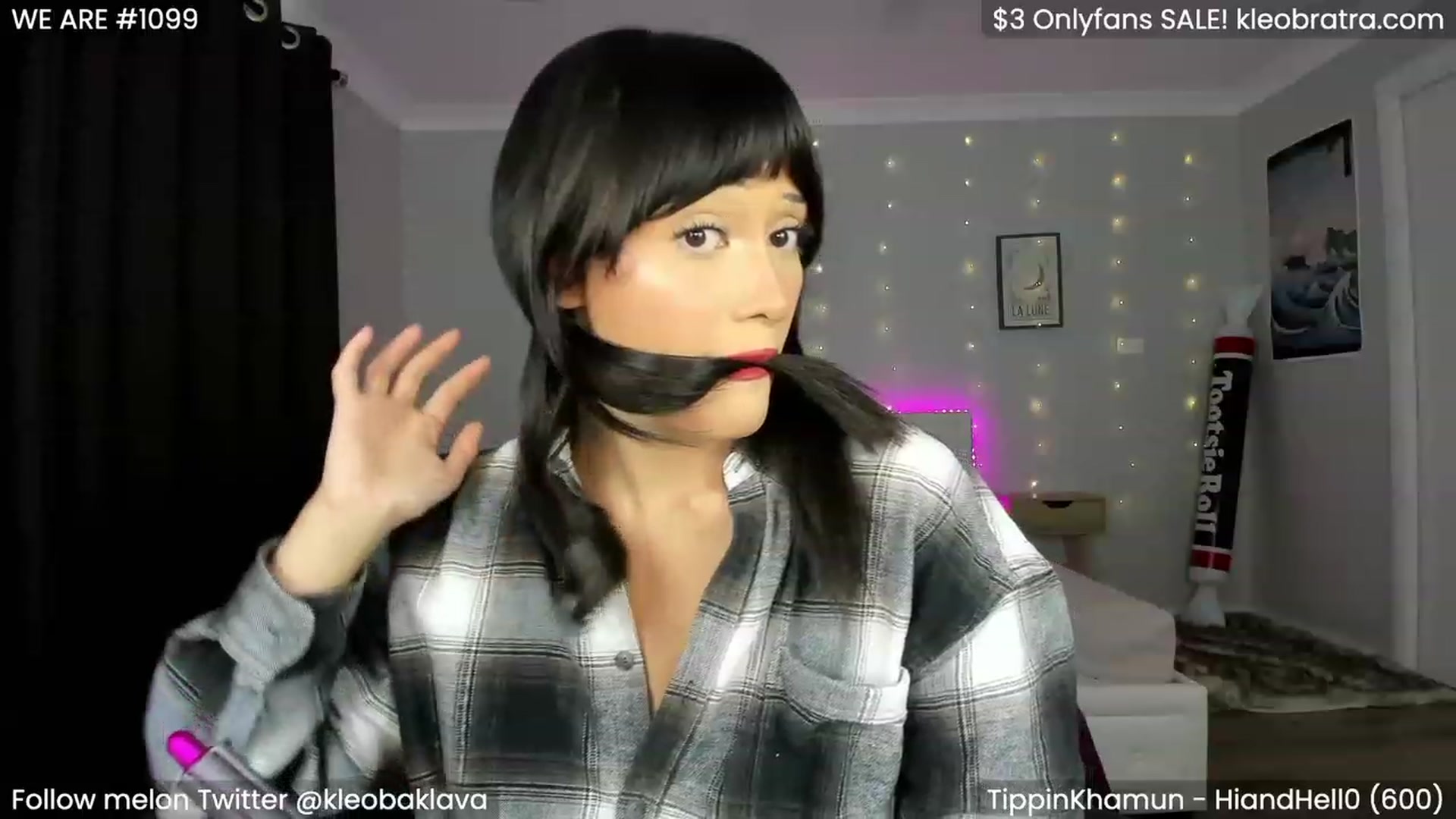 Gallery image thumbnail from KleoBratra's myfreecams stream on, 01/02/2023, 06:32 image 15 of 20