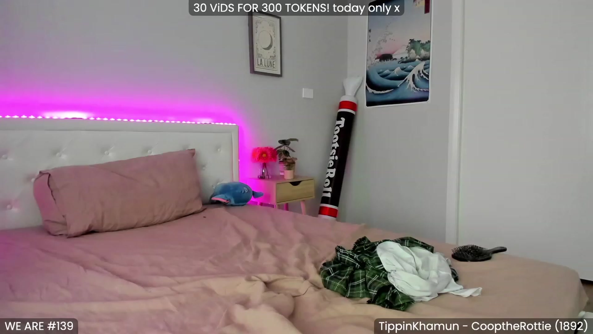 Gallery image thumbnail from KleoBratra's myfreecams stream on, 01/27/2023, 08:07 image 17 of 20