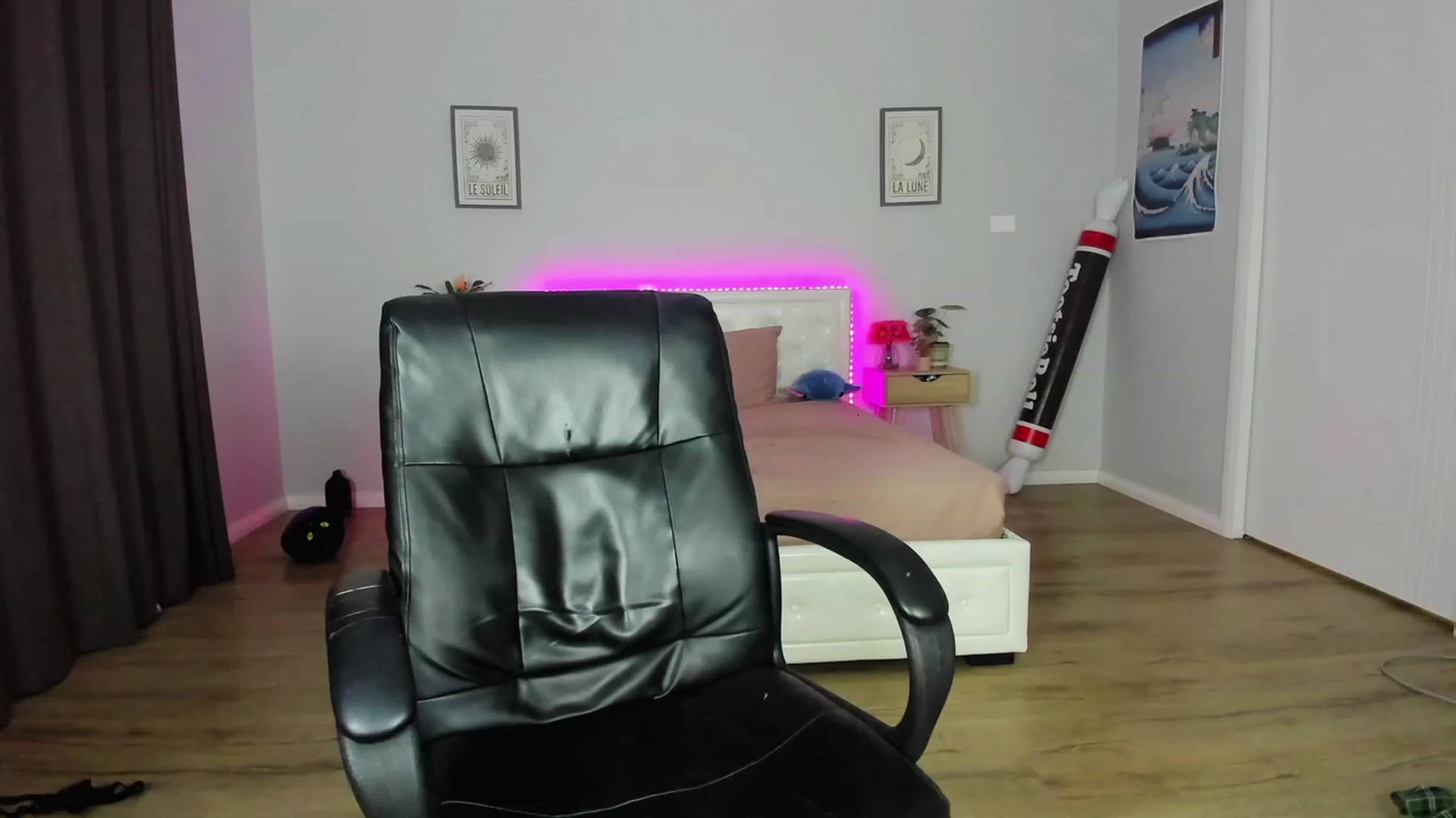 Gallery image thumbnail from KleoBratra's myfreecams stream on, 01/27/2023, 14:16 image 8 of 20