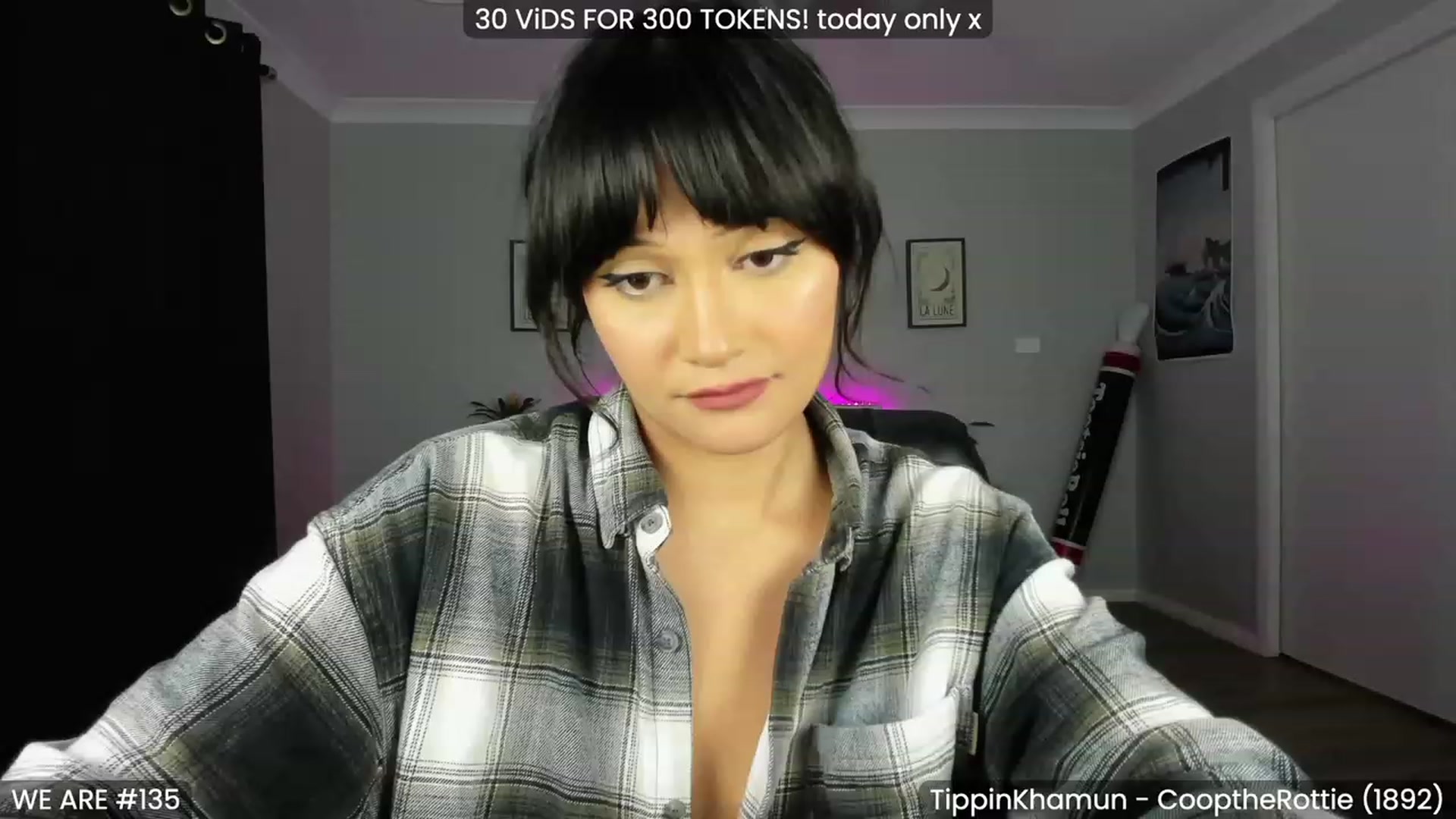 Gallery image thumbnail from KleoBratra's myfreecams stream on, 01/27/2023, 15:00 image 12 of 20