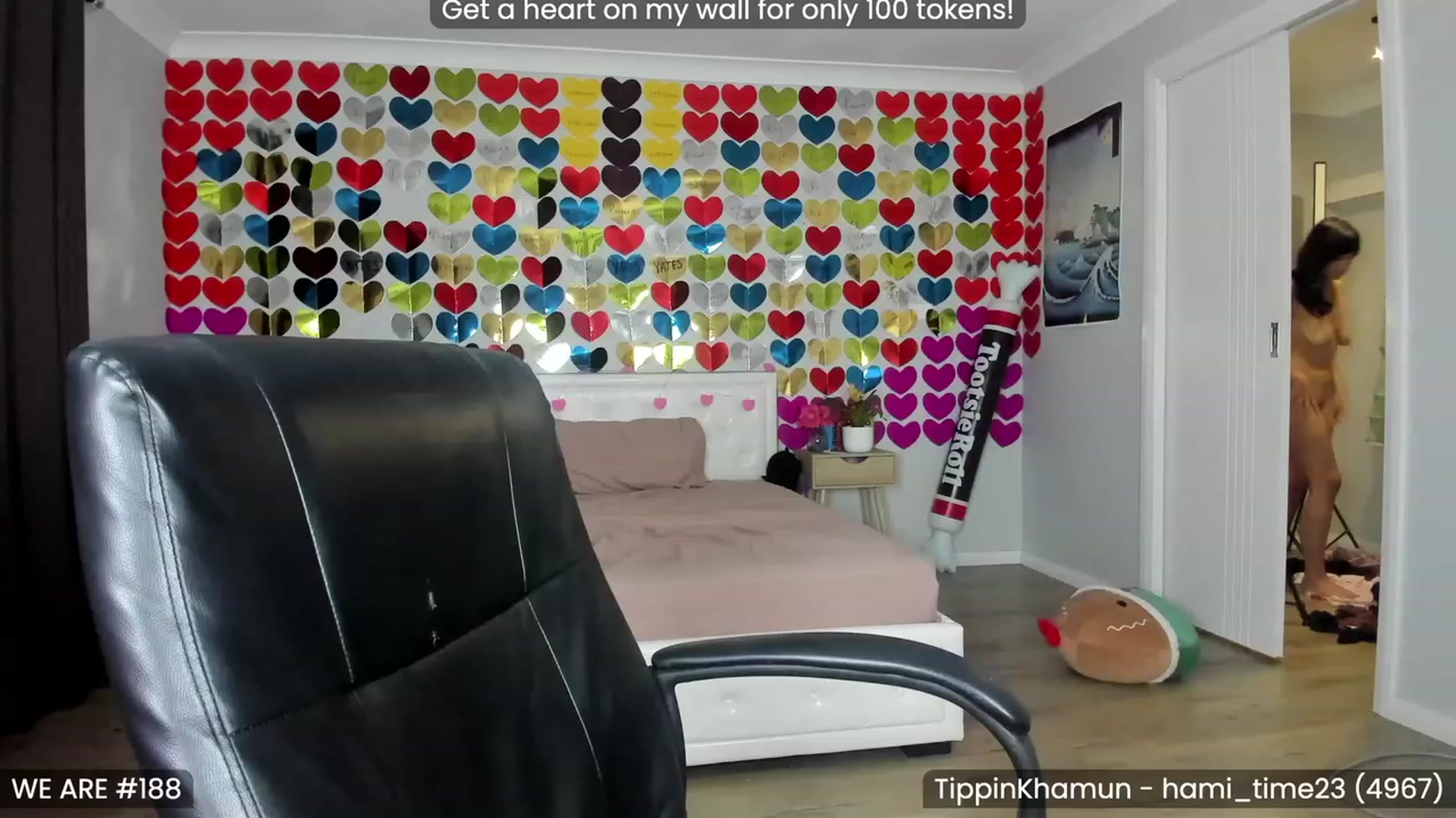 Gallery image thumbnail from KleoBratra's myfreecams stream on, 02/19/2023, 15:32 image 8 of 20