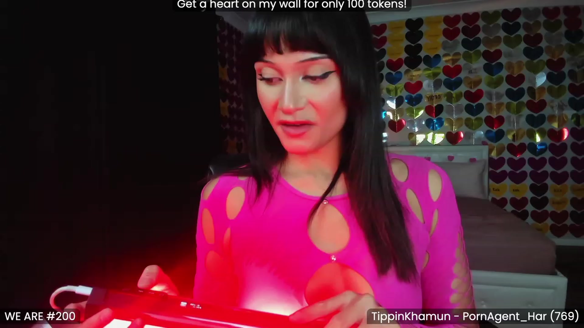 Gallery image thumbnail from KleoBratra's myfreecams stream on, 02/23/2023, 12:45 image 12 of 20