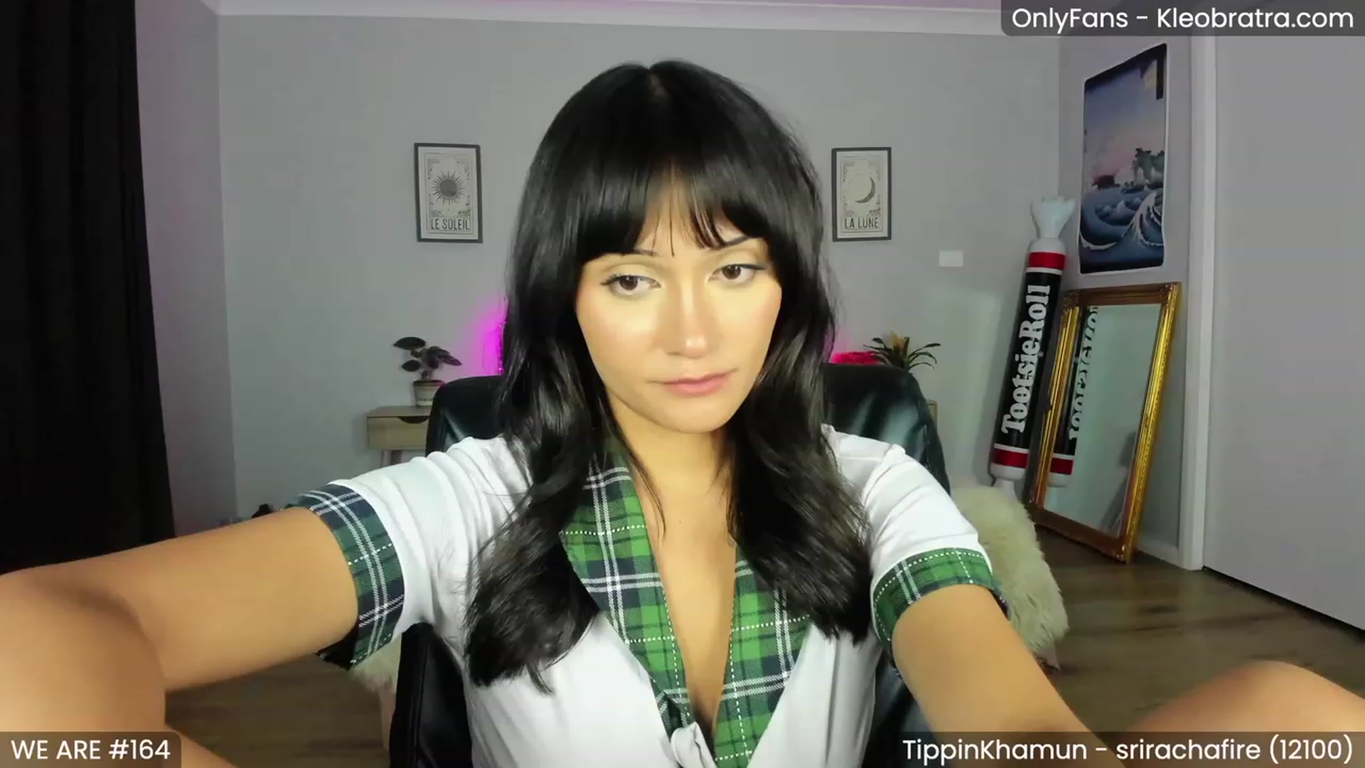 Gallery image thumbnail from KleoBratra's myfreecams stream on, 02/26/2023, 20:22 image 17 of 20