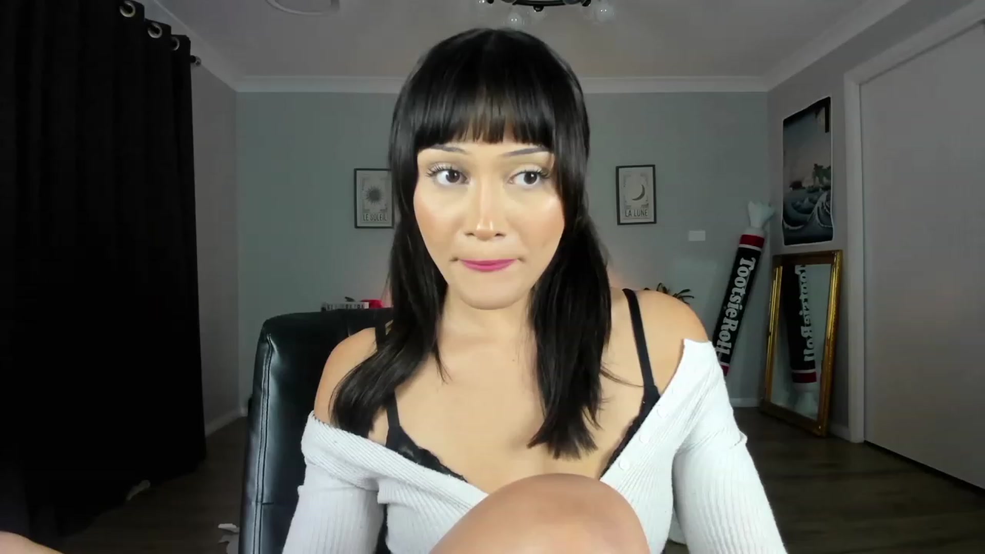 Gallery image thumbnail from KleoBratra's myfreecams stream on, 03/14/2023, 10:32 image 13 of 20