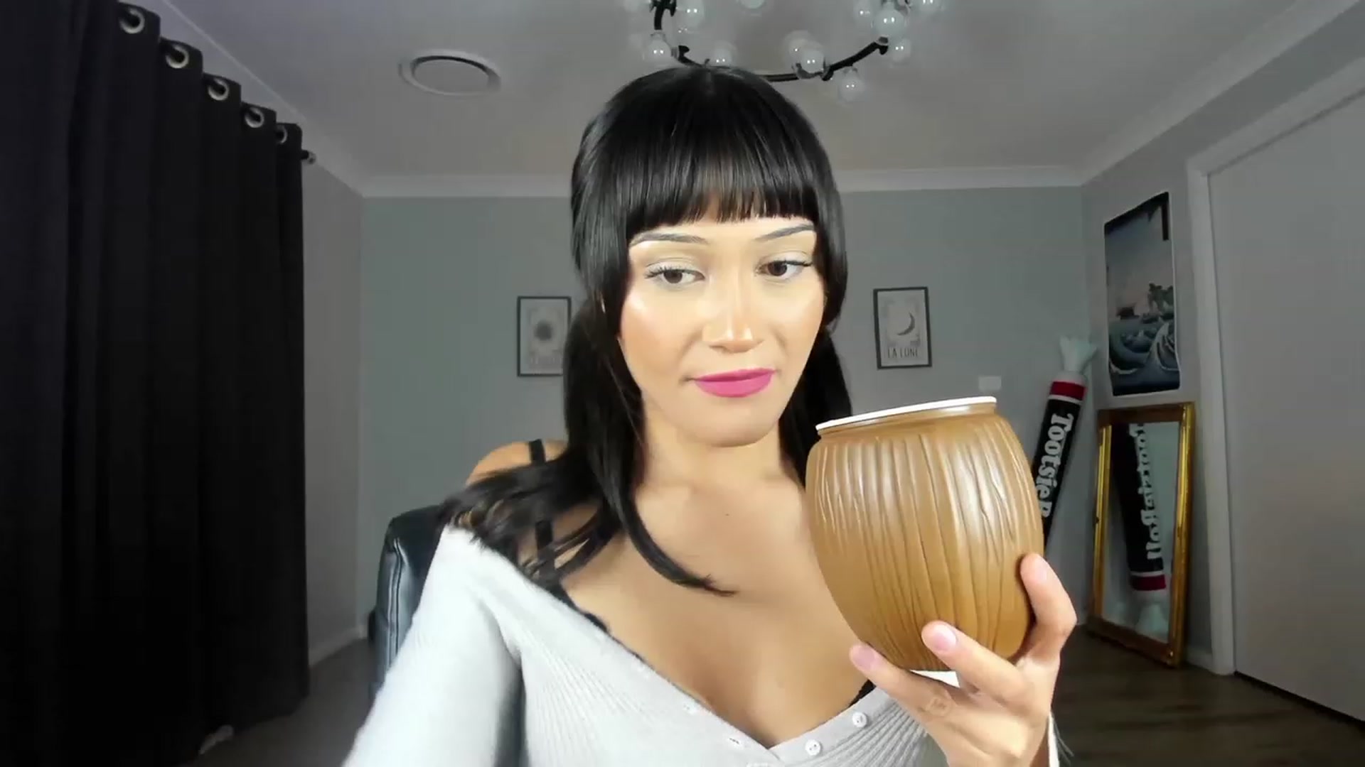 Gallery image thumbnail from KleoBratra's myfreecams stream on, 03/14/2023, 10:32 image 3 of 20