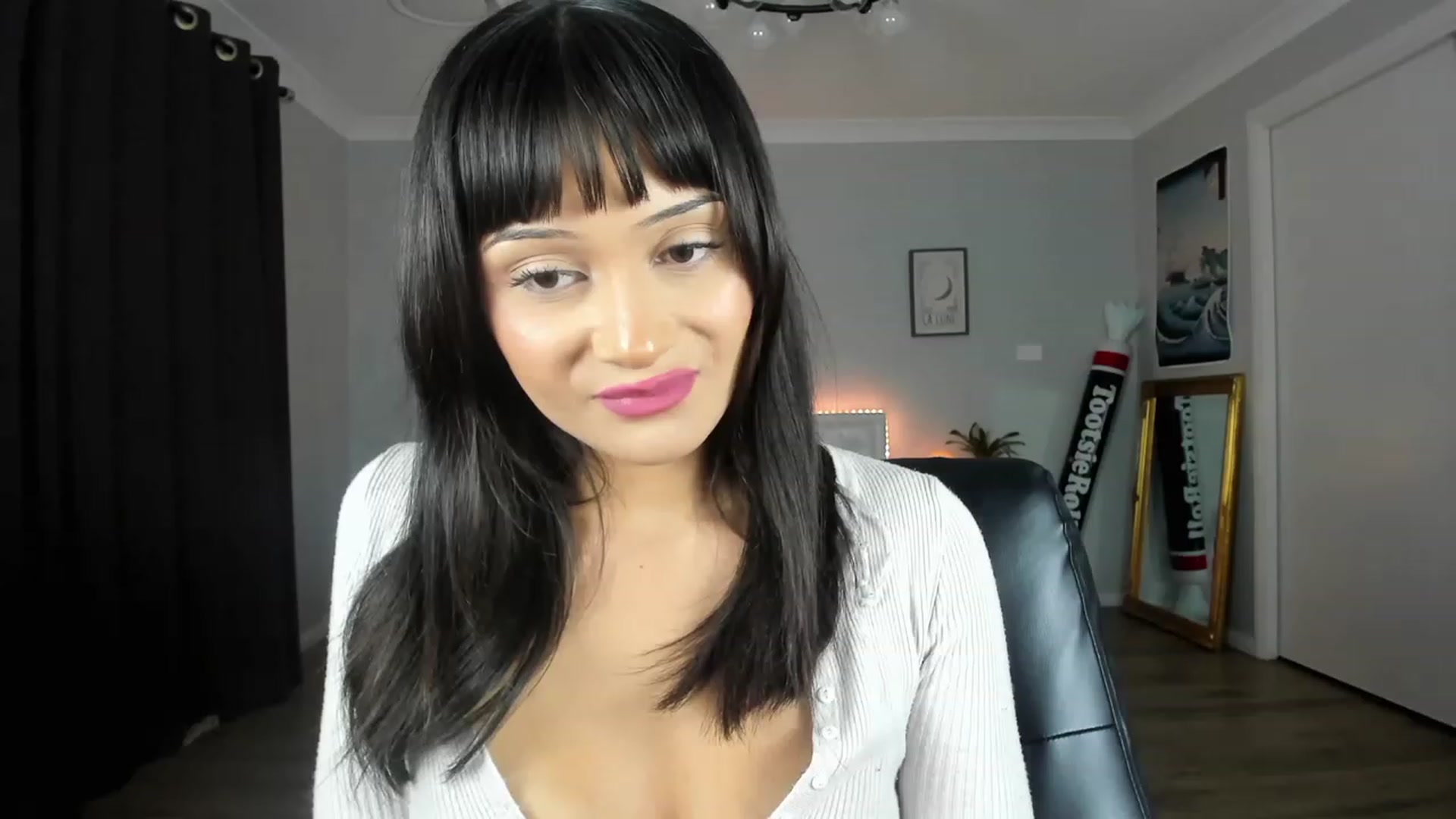Gallery image thumbnail from KleoBratra's myfreecams stream on, 03/14/2023, 11:10 image 6 of 20