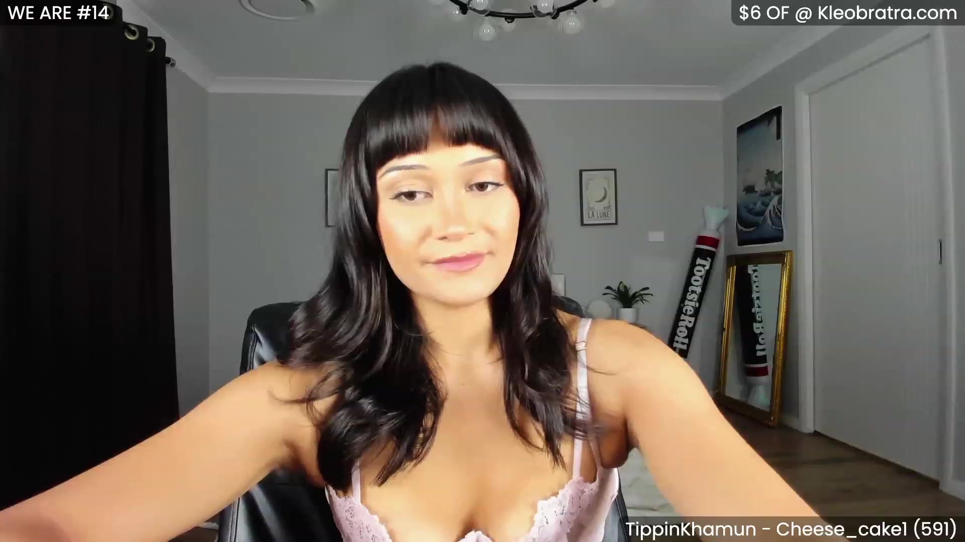 Gallery image thumbnail from KleoBratra's myfreecams stream on, 03/17/2023, 08:07 image 13 of 20